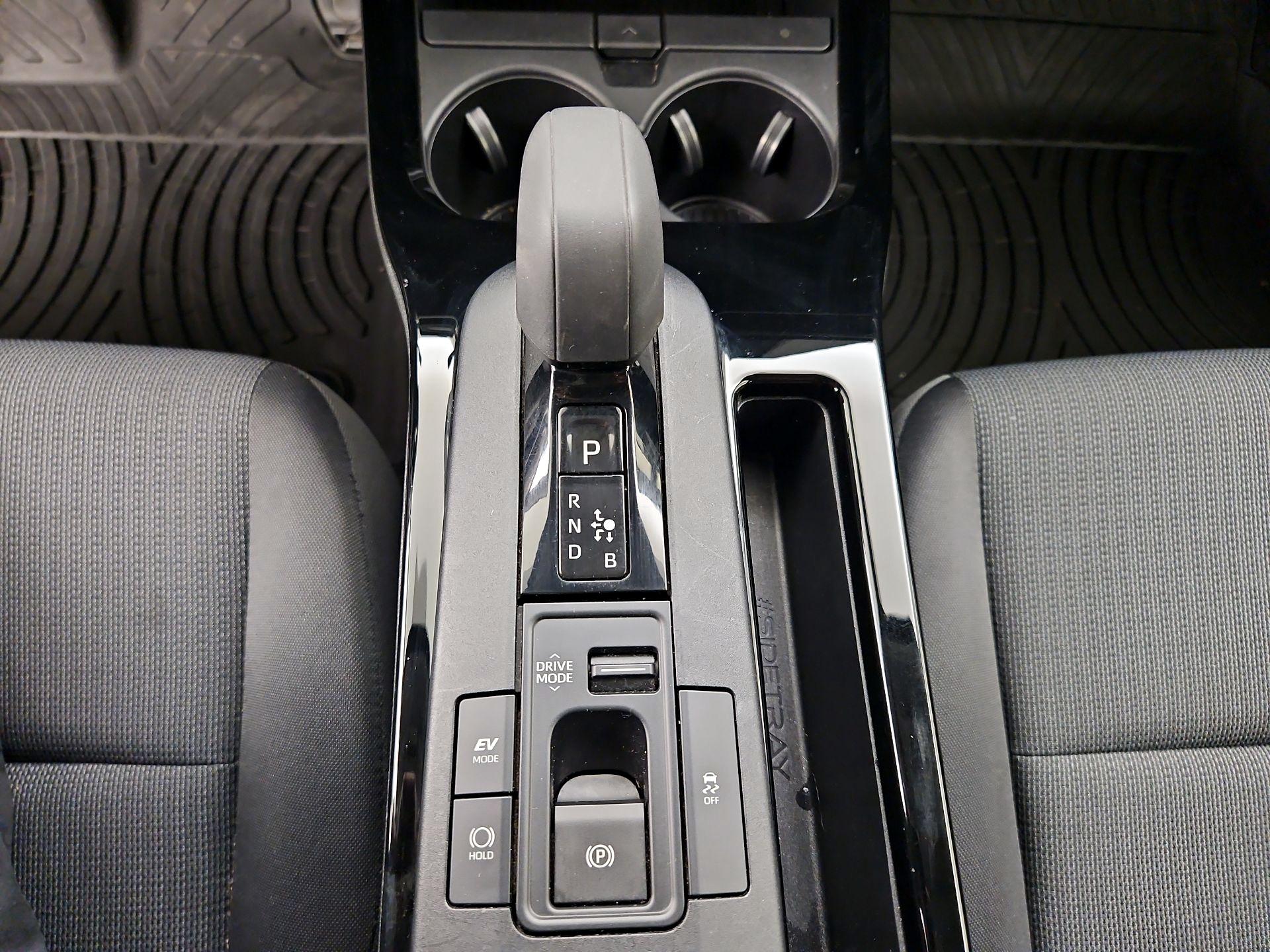 Thumbnail: 2023 Toyota Prius - 17