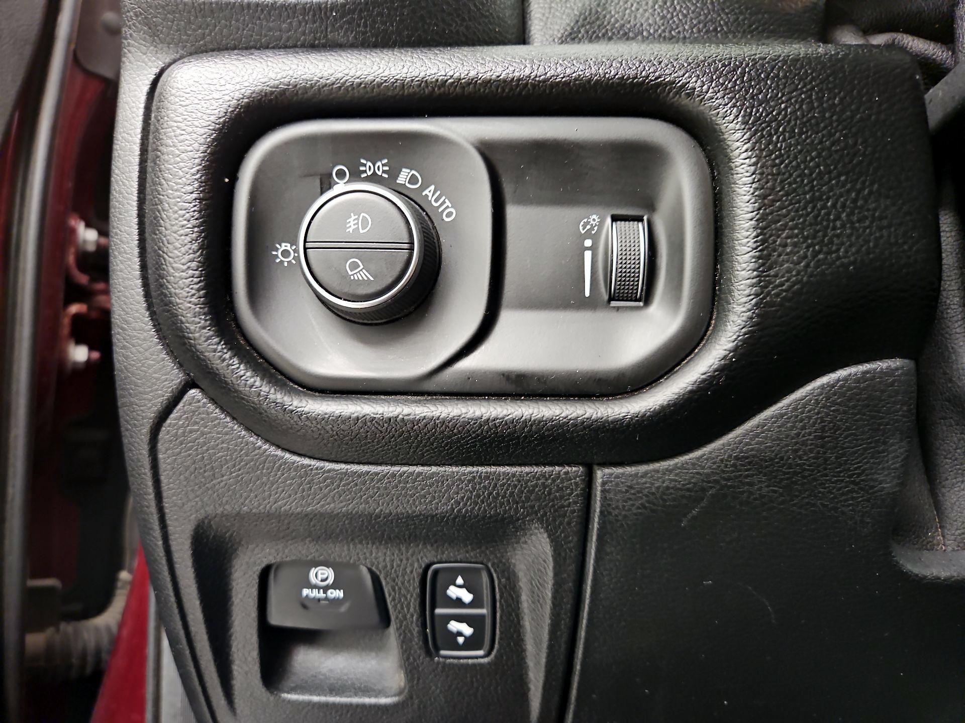 Thumbnail: 2020 RAM 1500 - 13