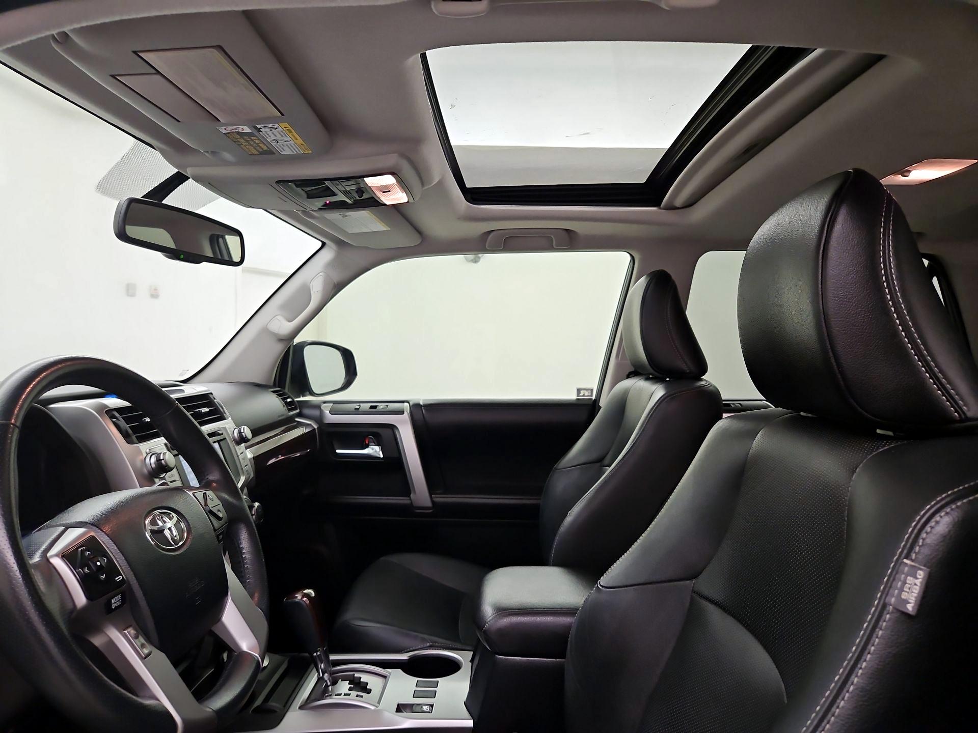 Thumbnail: 2017 Toyota 4Runner - 19