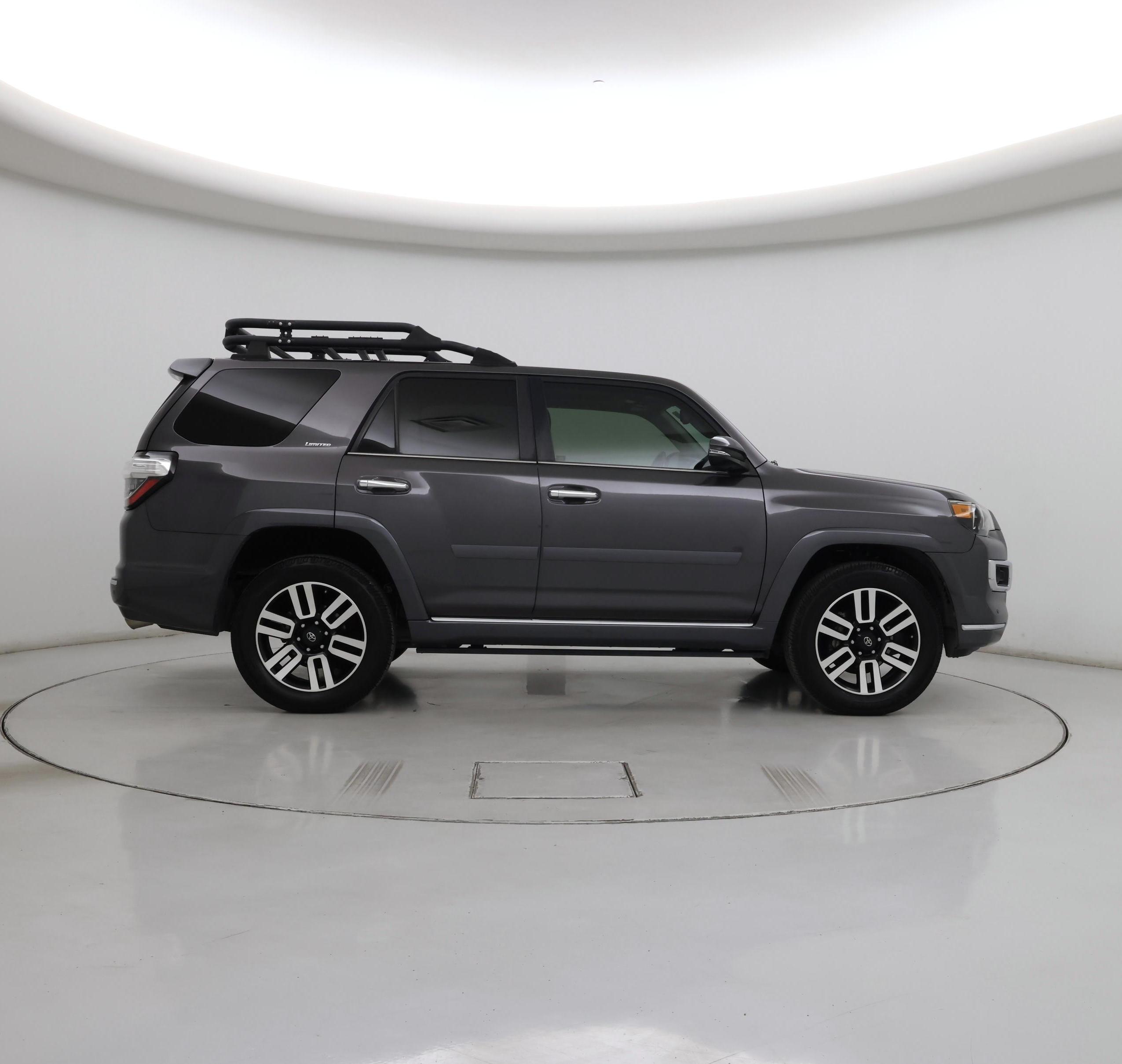 Thumbnail: 2017 Toyota 4Runner - 7