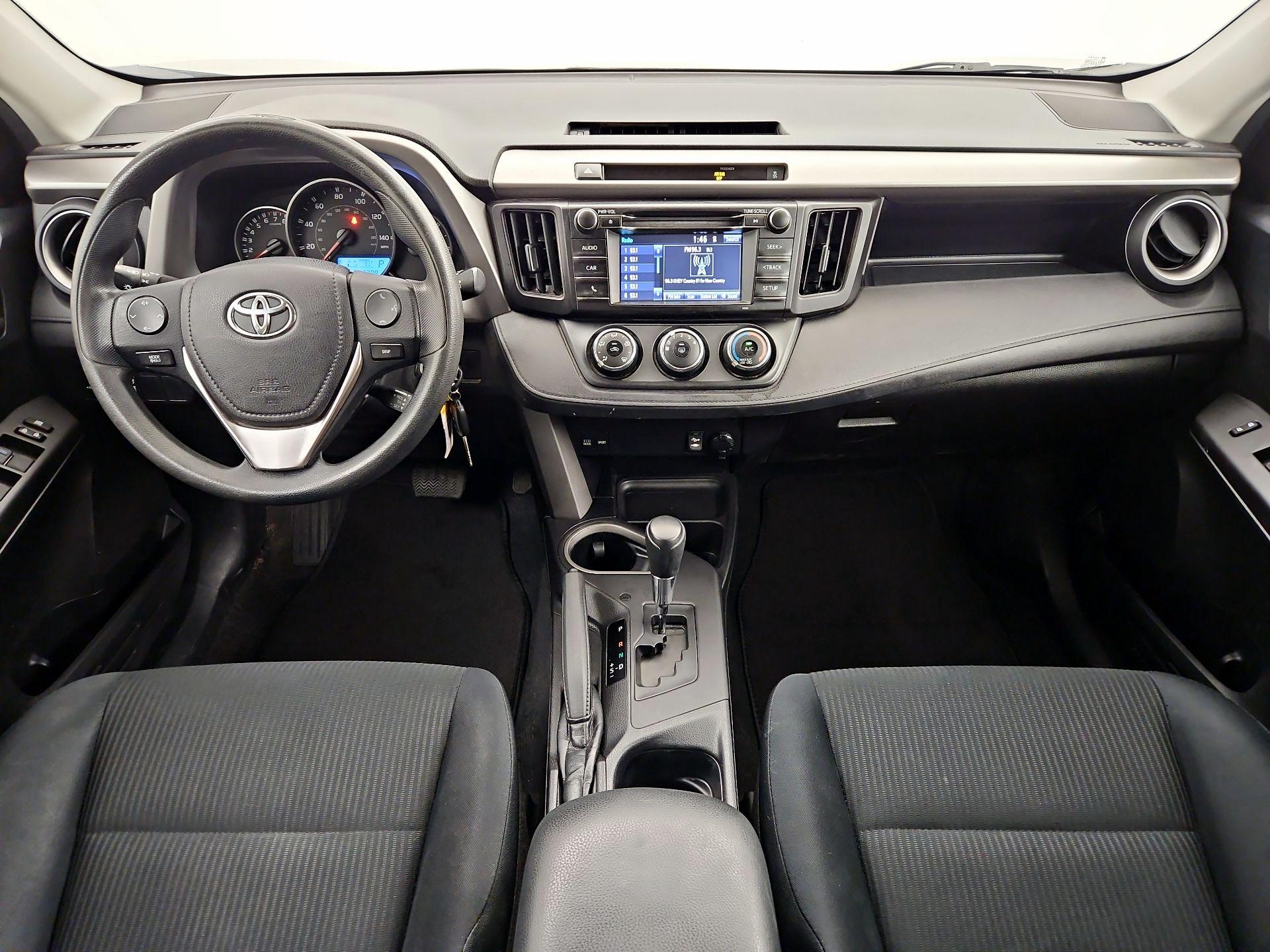 Thumbnail: 2016 Toyota RAV4 - 9
