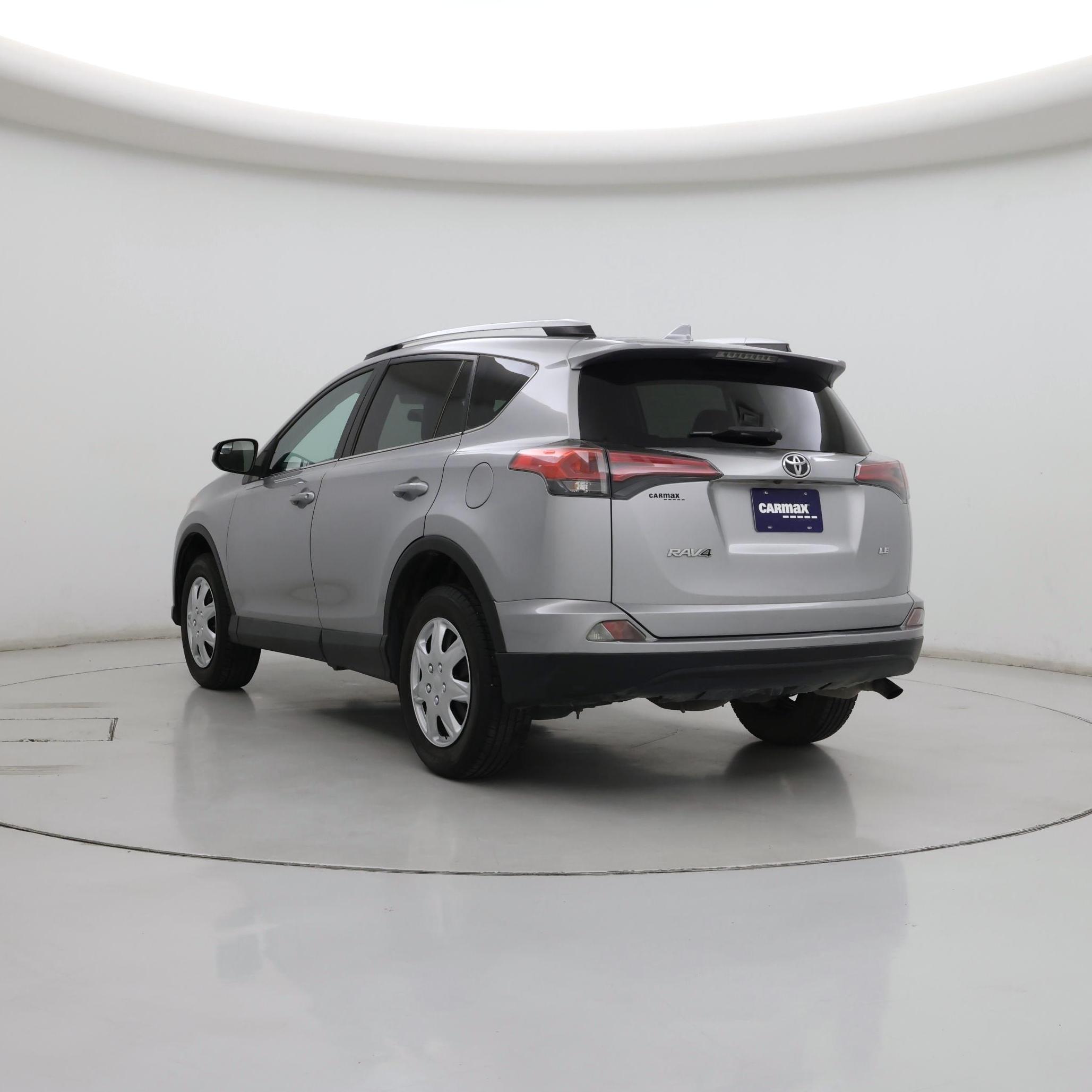 Thumbnail: 2016 Toyota RAV4 - 2