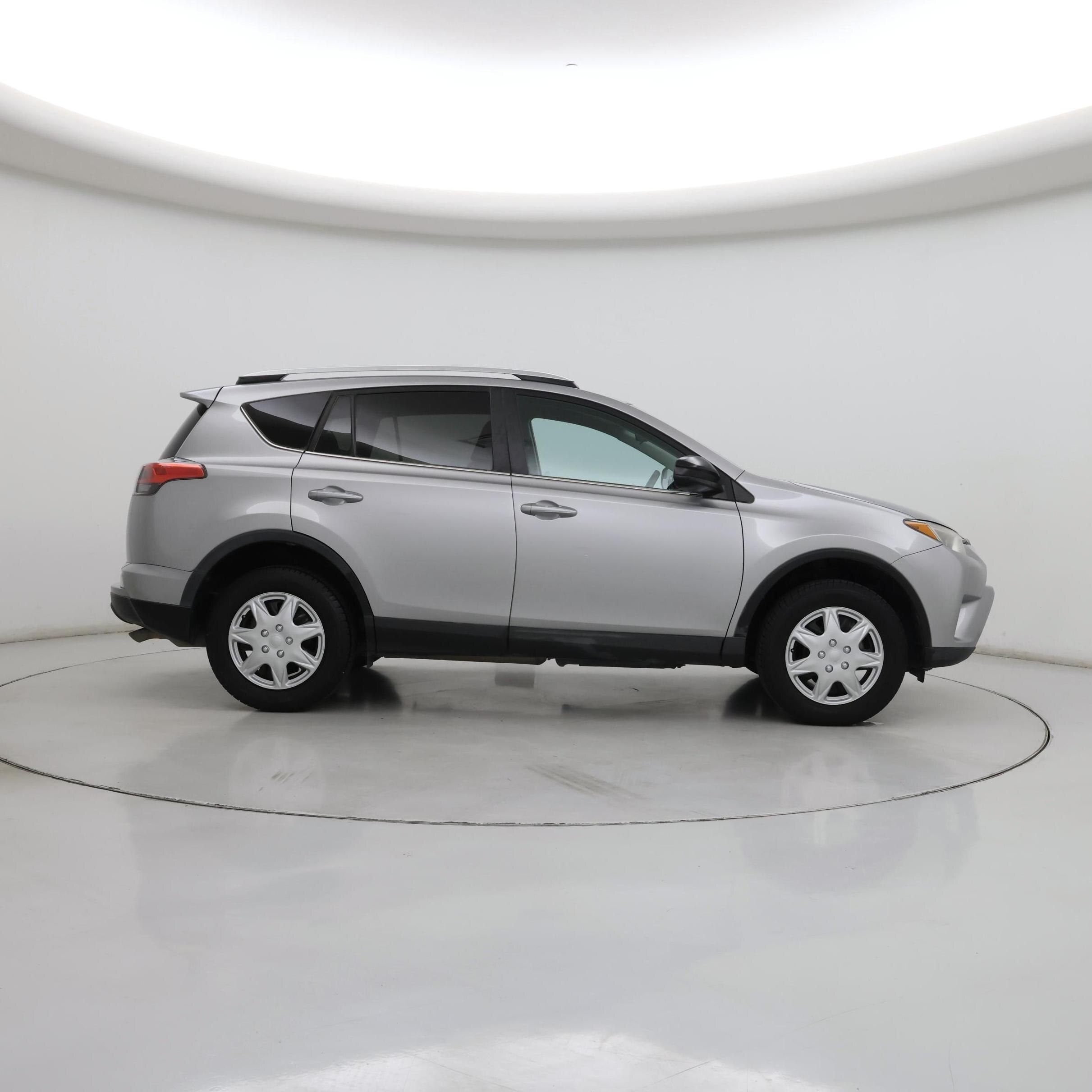 Thumbnail: 2016 Toyota RAV4 - 7