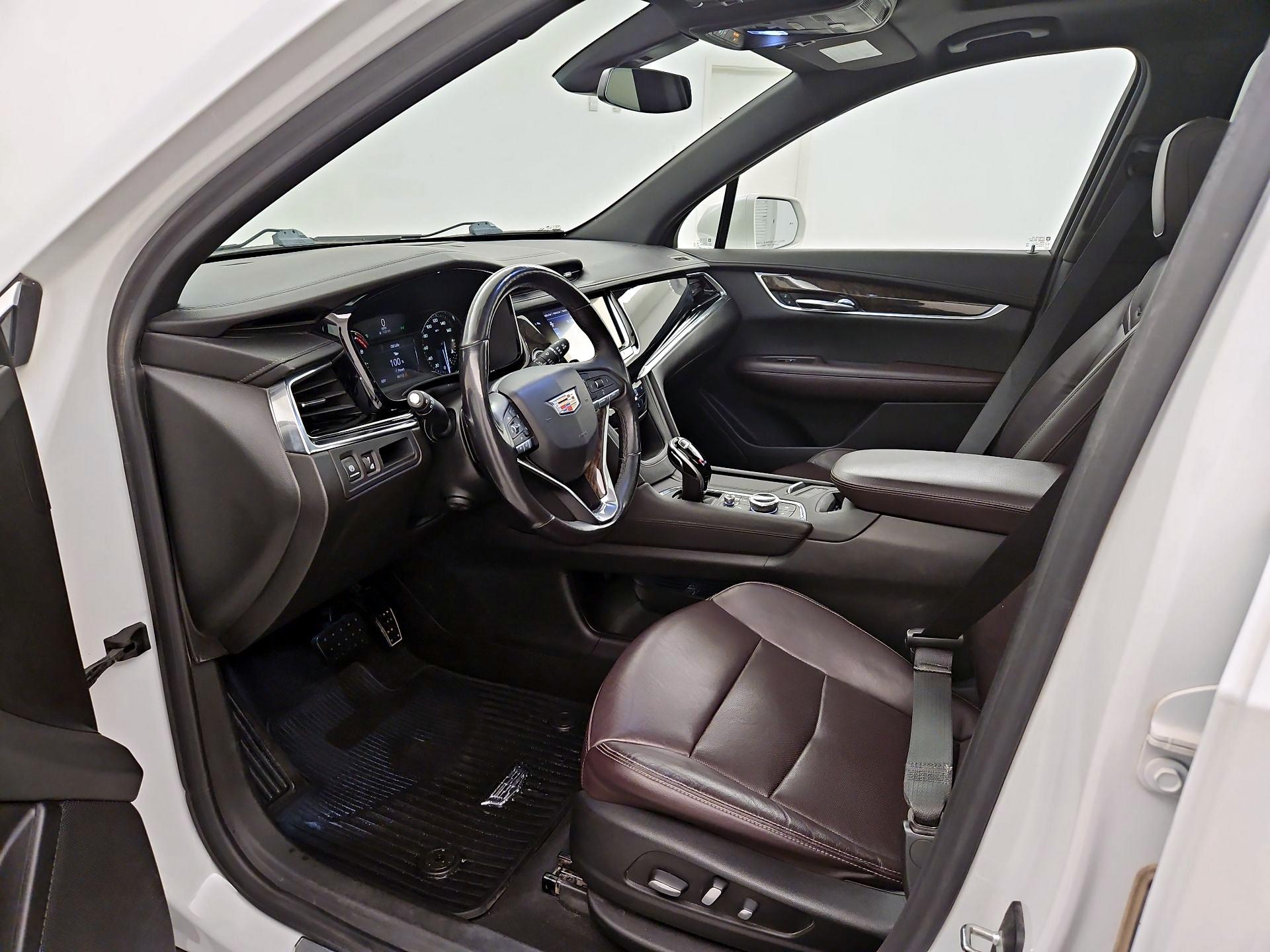 Thumbnail: 2020 Cadillac XT6 - 11