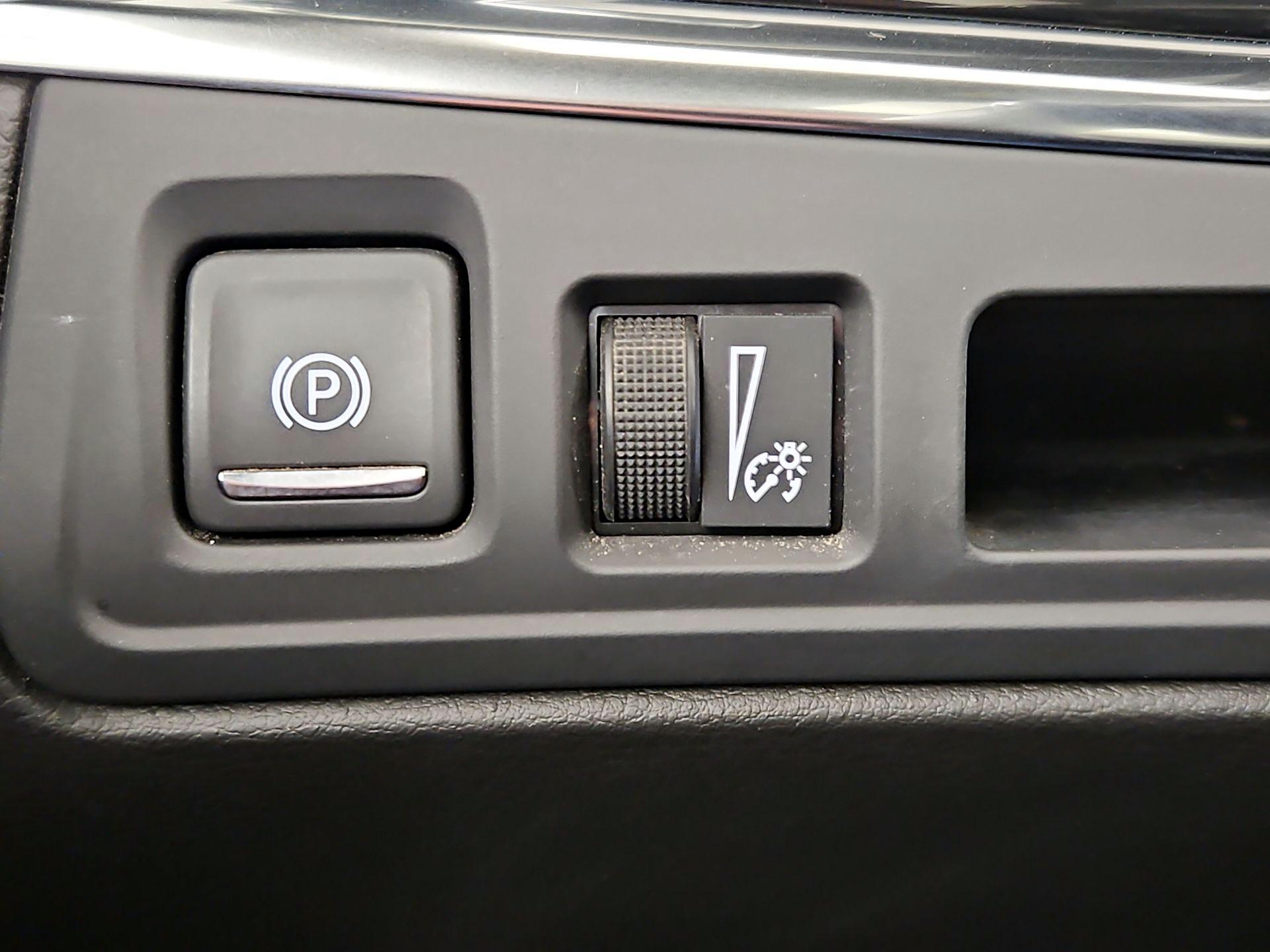 Thumbnail: 2020 Cadillac XT6 - 13