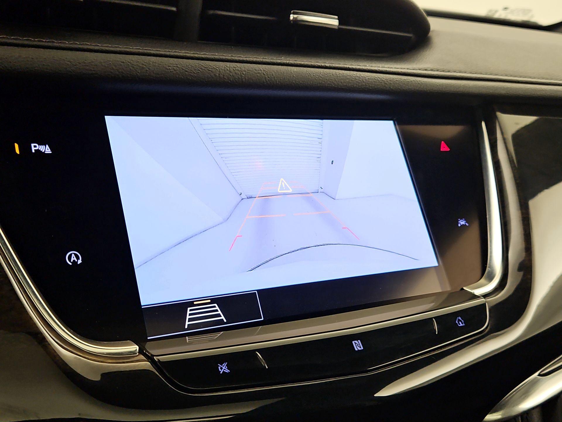 Thumbnail: 2020 Cadillac XT6 - 14