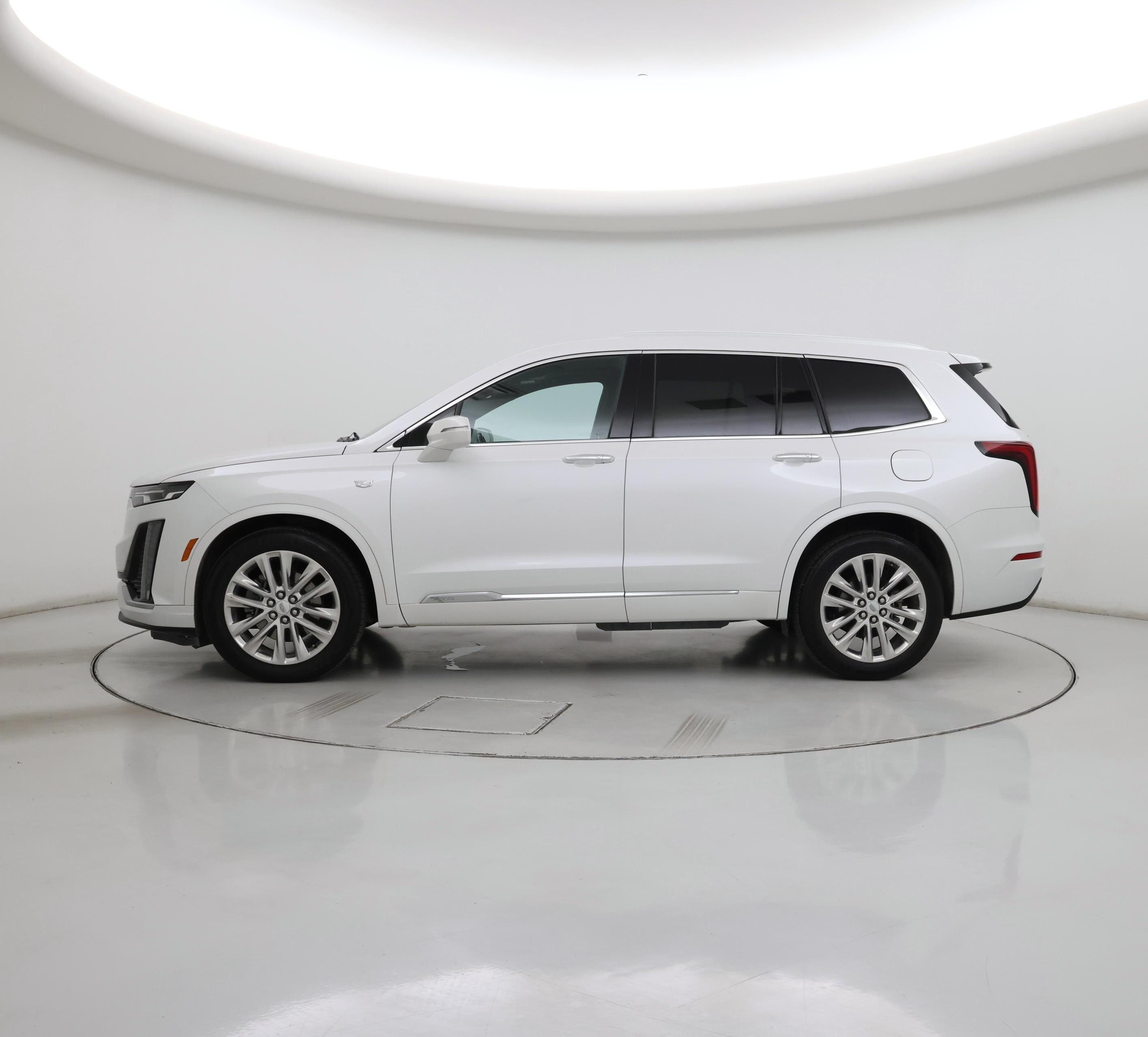 Thumbnail: 2020 Cadillac XT6 - 3