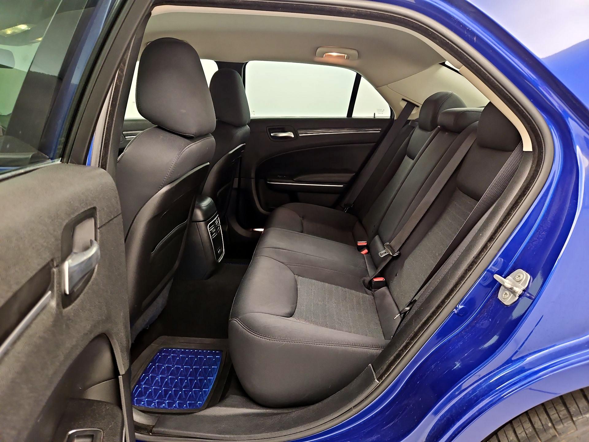 Thumbnail: 2019 Chrysler 300 - 19