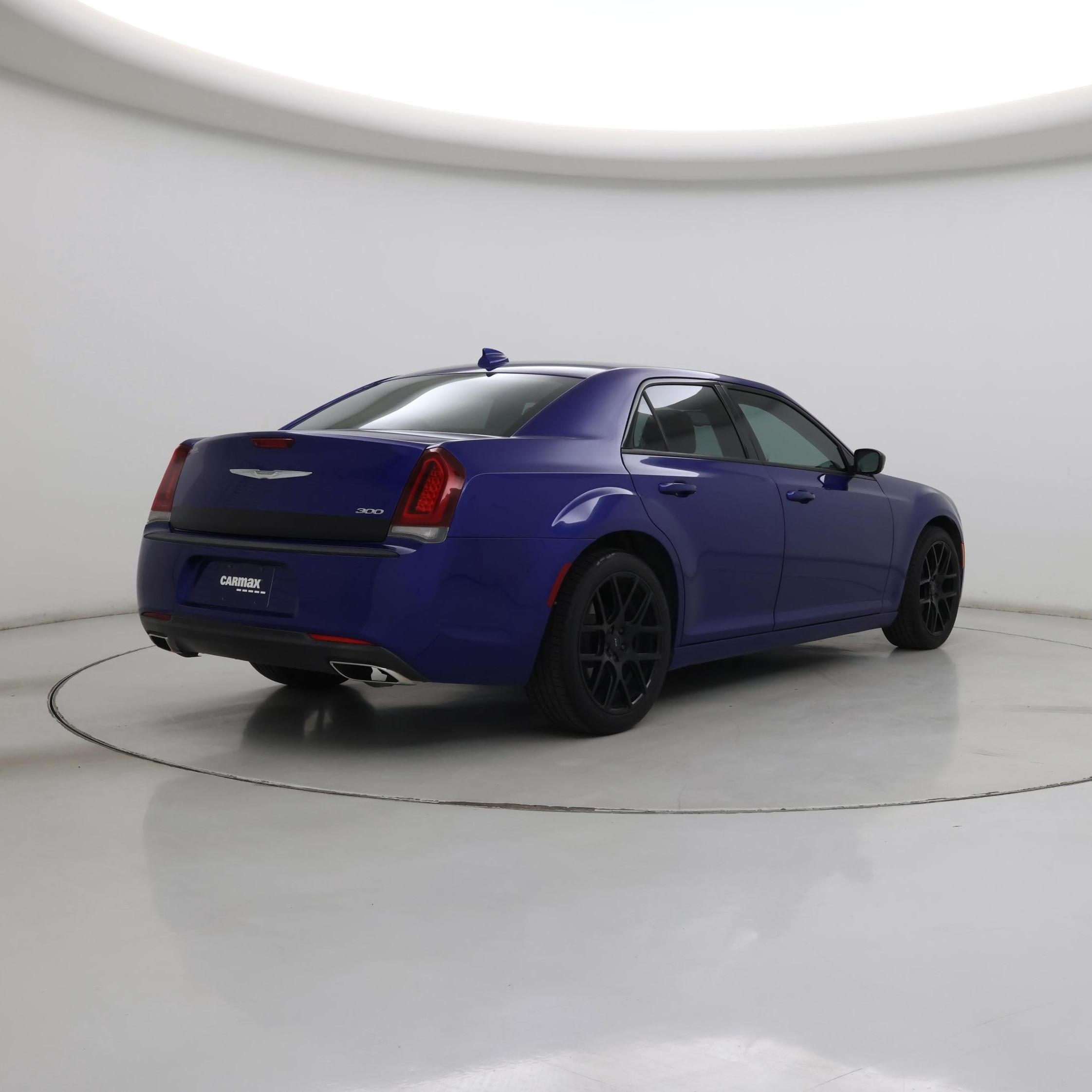 Thumbnail: 2019 Chrysler 300 - 8