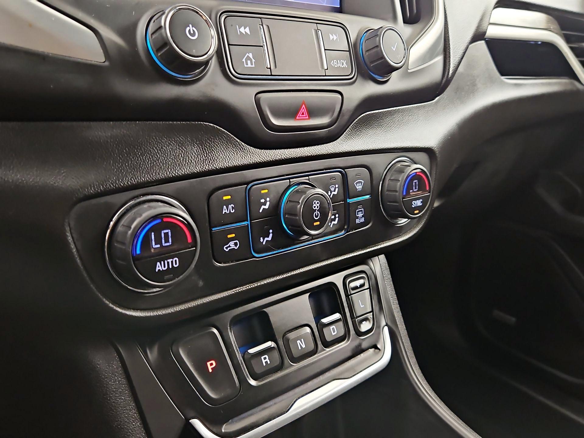 Thumbnail: 2021 GMC Terrain - 17