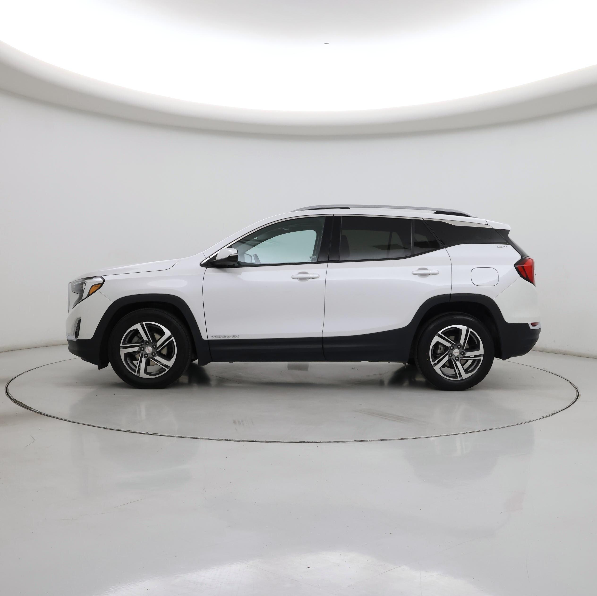 Thumbnail: 2021 GMC Terrain - 3