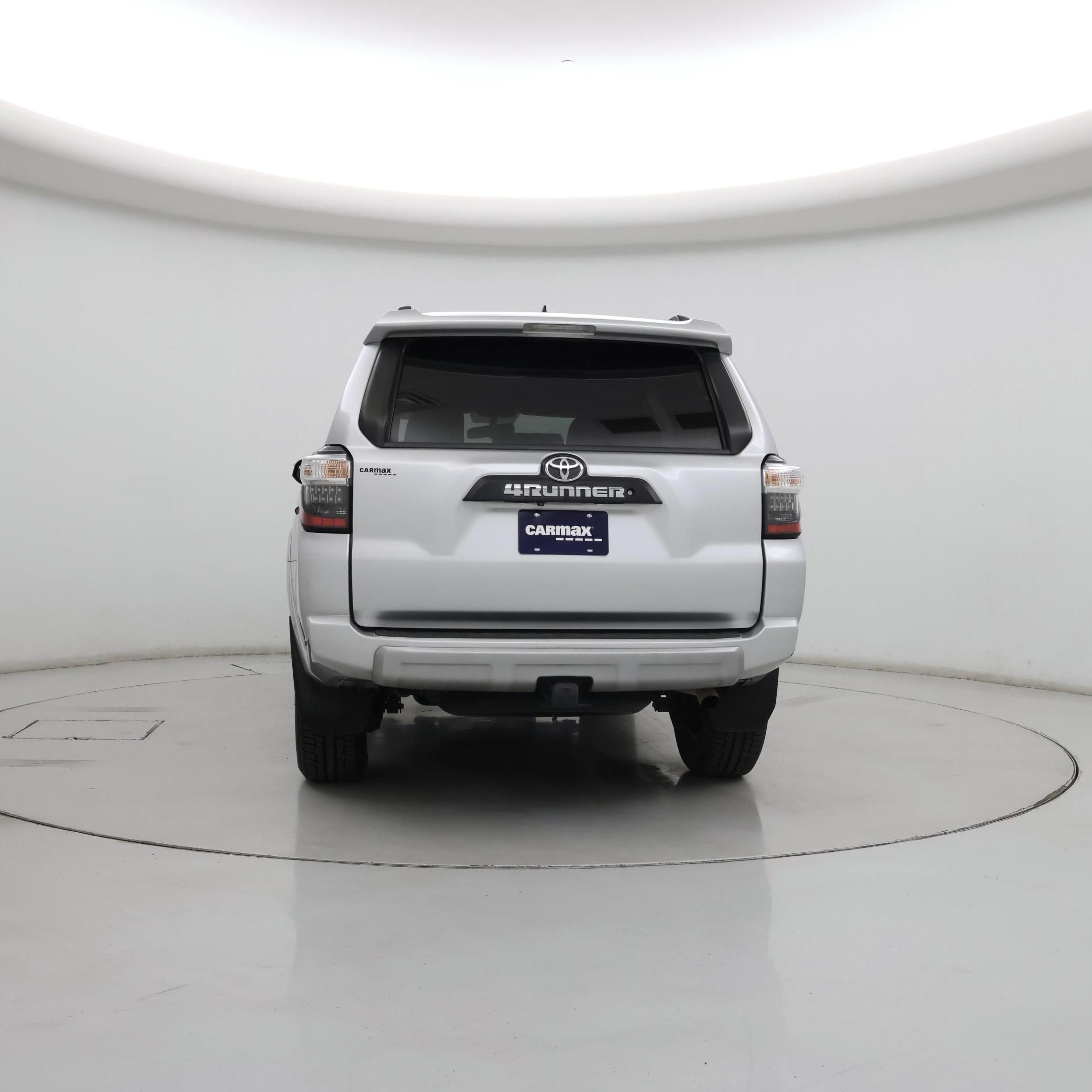 Thumbnail: 2015 Toyota 4Runner - 6