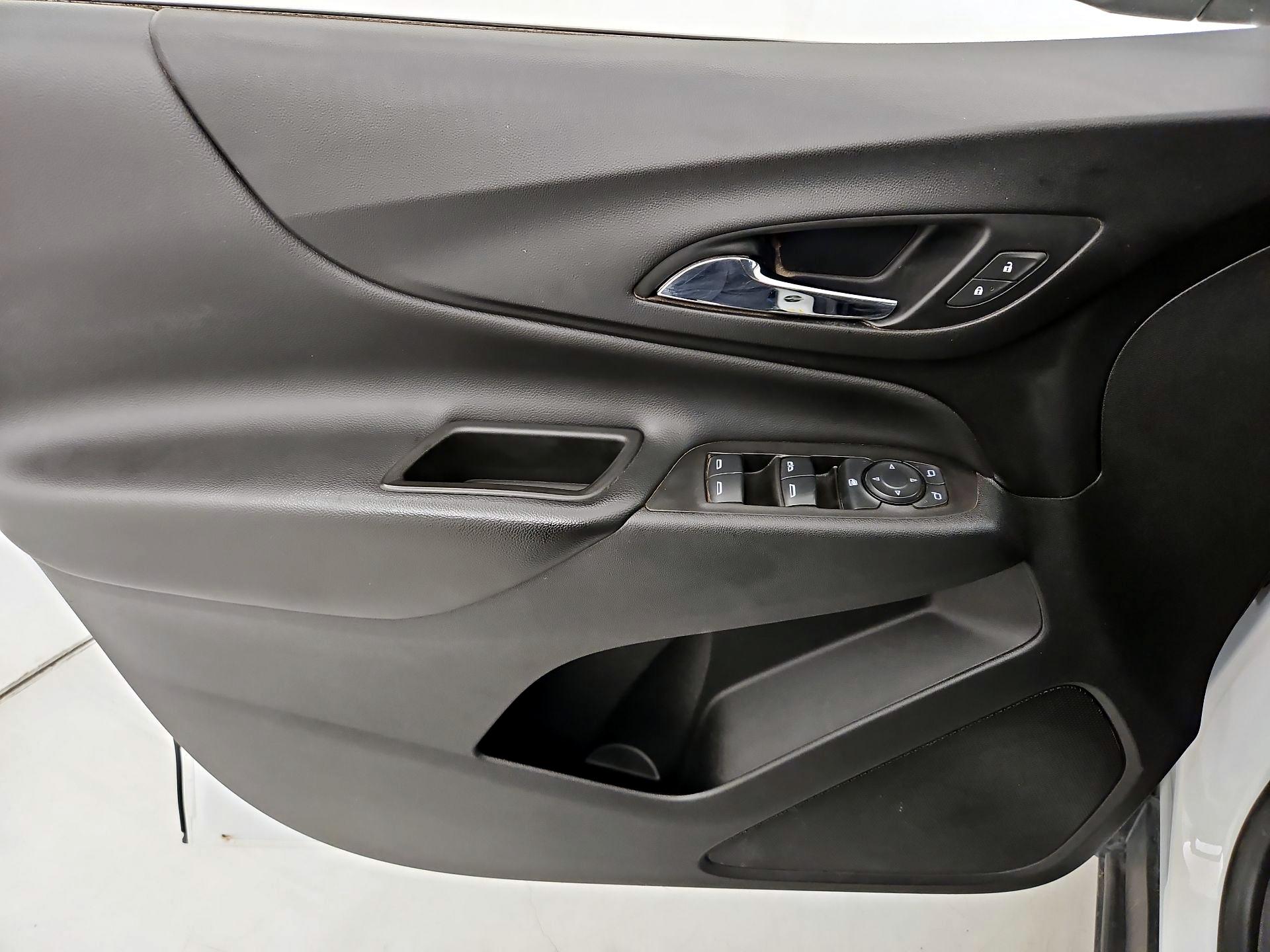 Thumbnail: 2021 Chevrolet Equinox - 12