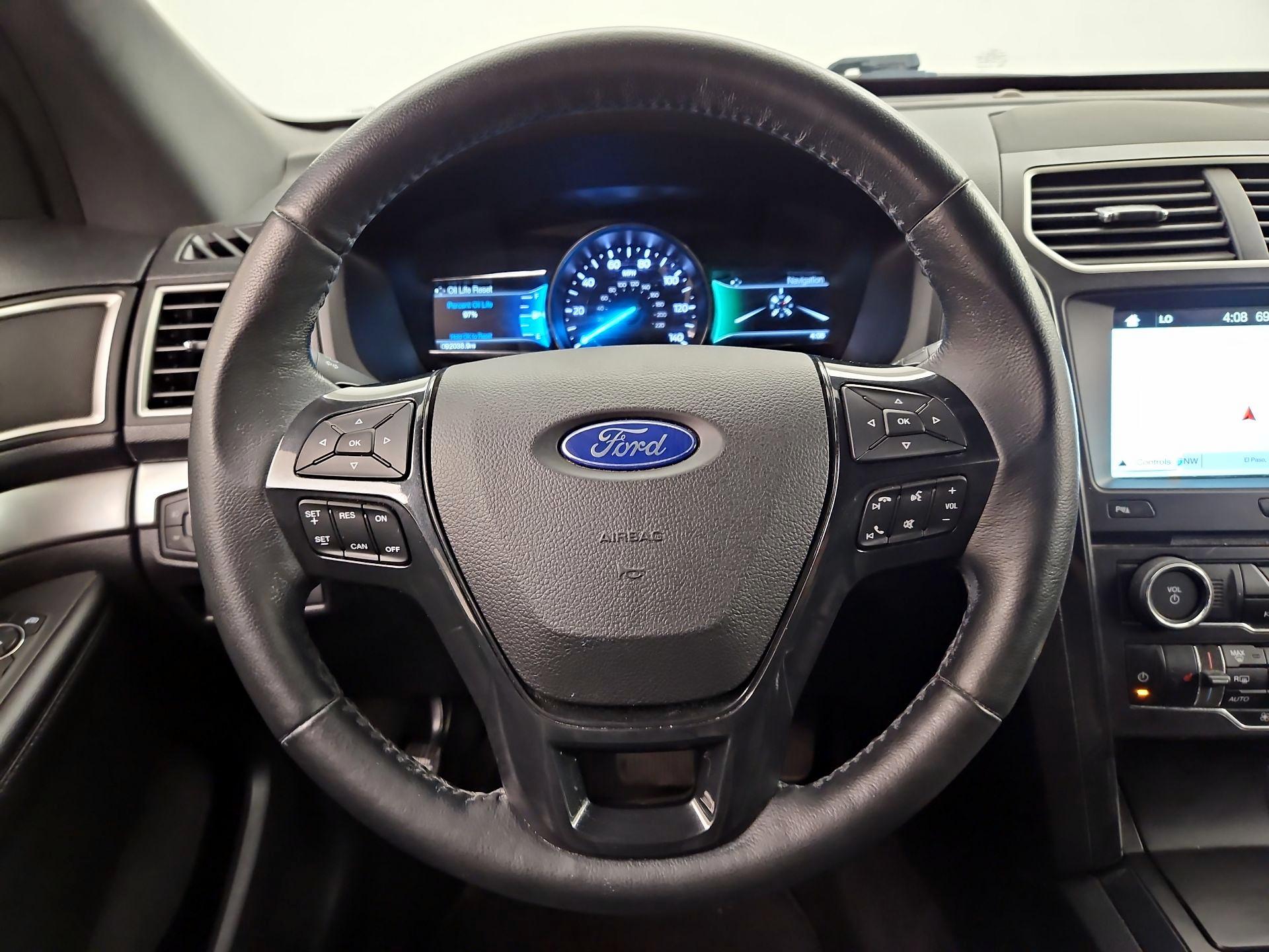 Thumbnail: 2017 Ford Explorer - 10