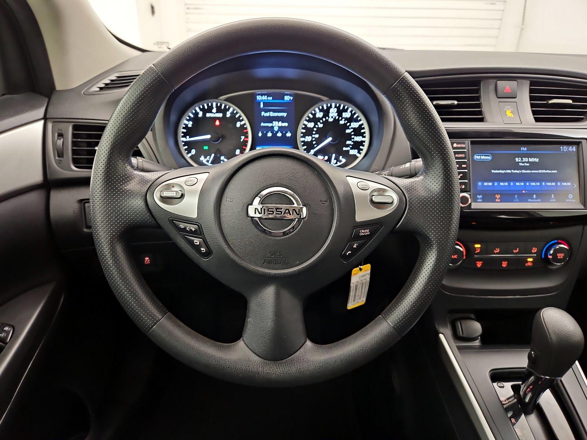 Thumbnail: 2019 Nissan Sentra - 10