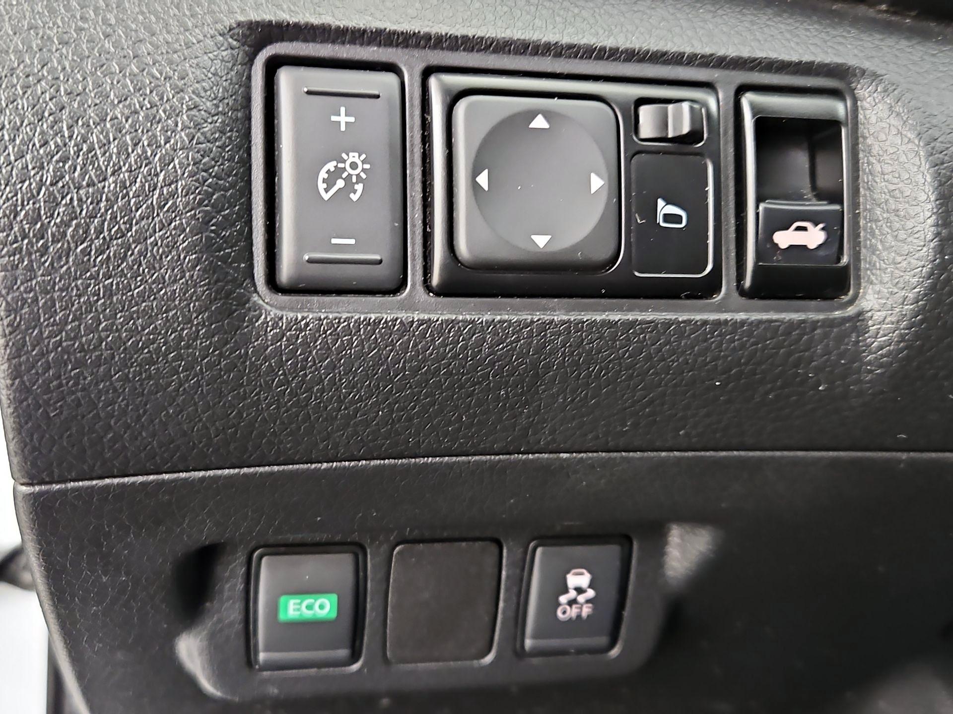 Thumbnail: 2019 Nissan Sentra - 13