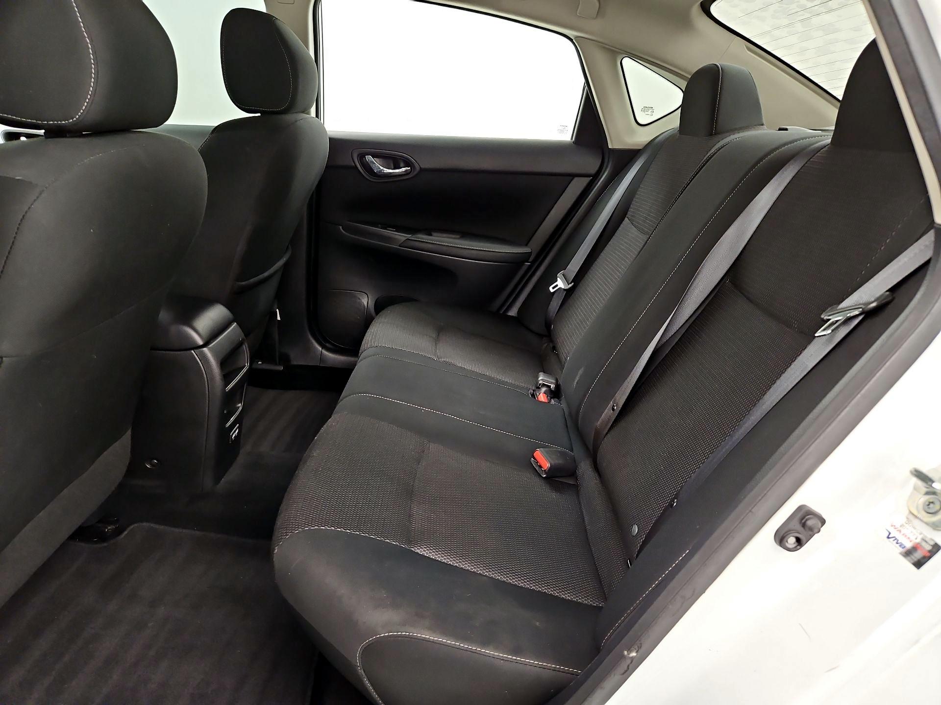 Thumbnail: 2019 Nissan Sentra - 19
