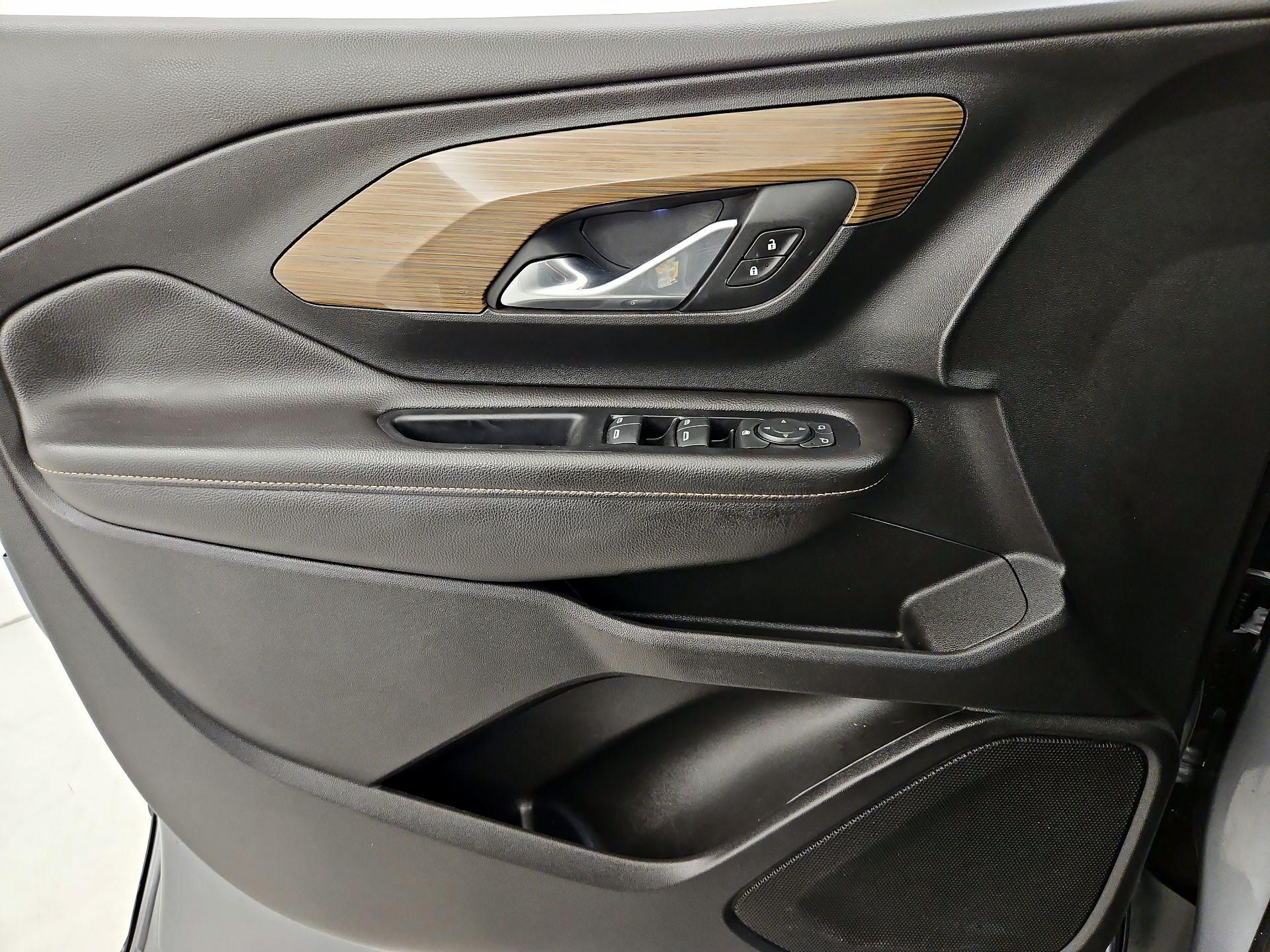 Thumbnail: 2020 GMC Terrain - 12