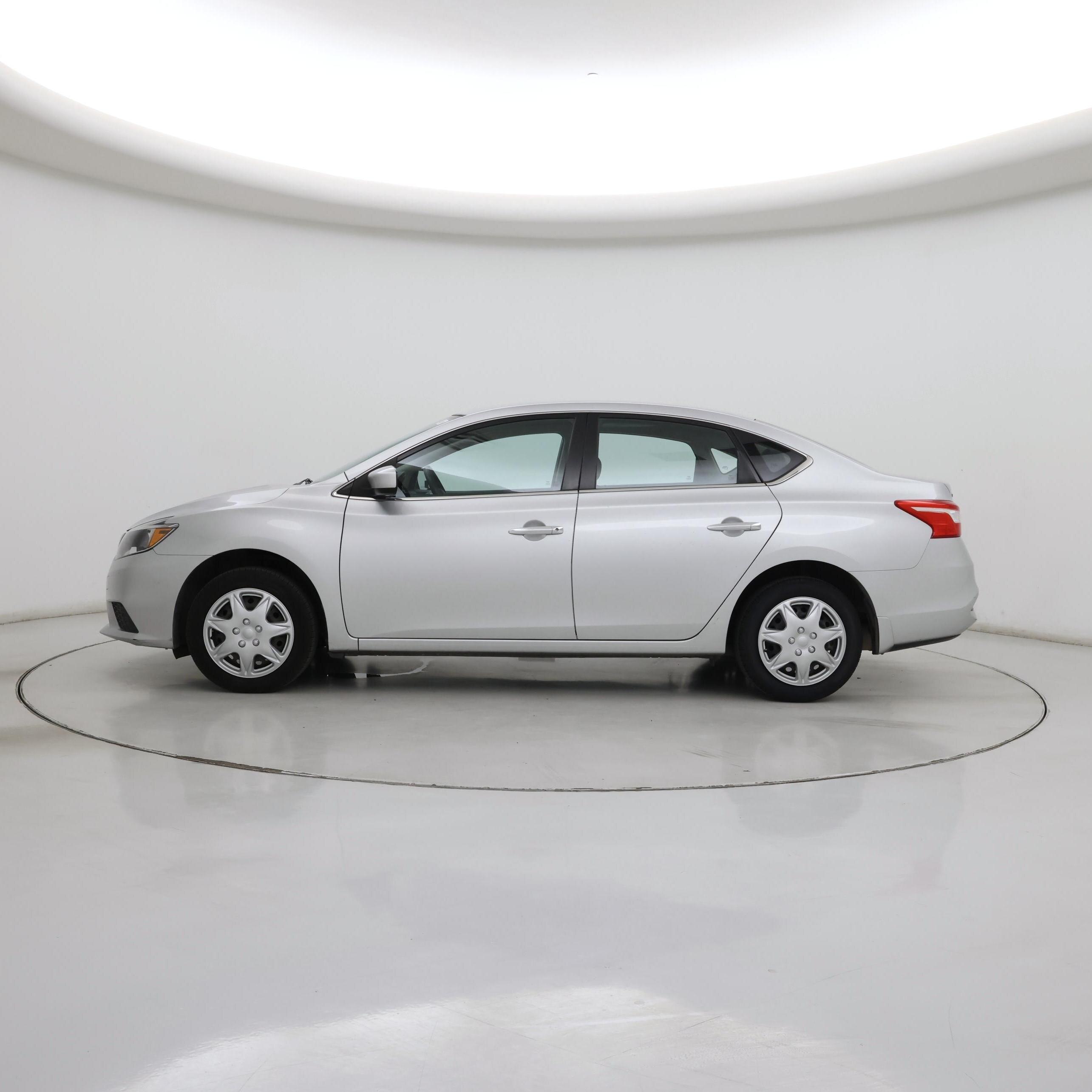 Thumbnail: 2016 Nissan Sentra - 3