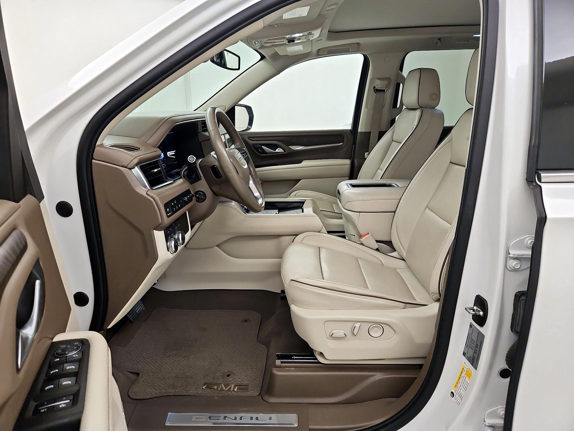 Thumbnail: 2022 GMC Yukon XL - 11