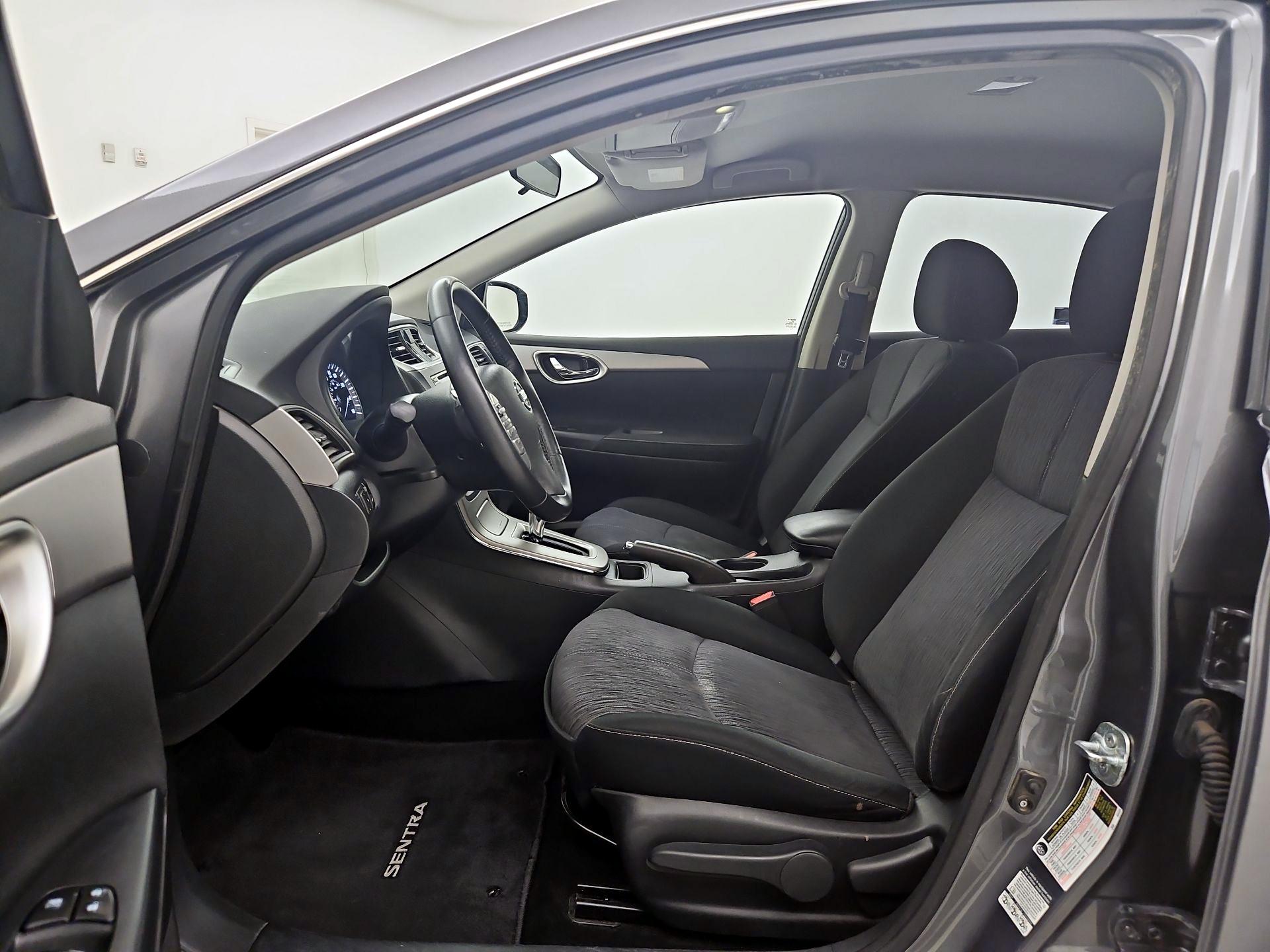 Thumbnail: 2015 Nissan Sentra - 11