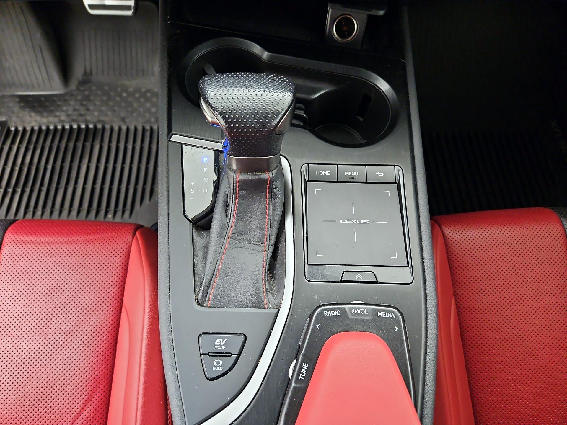 Thumbnail: 2019 Lexus UX - 16