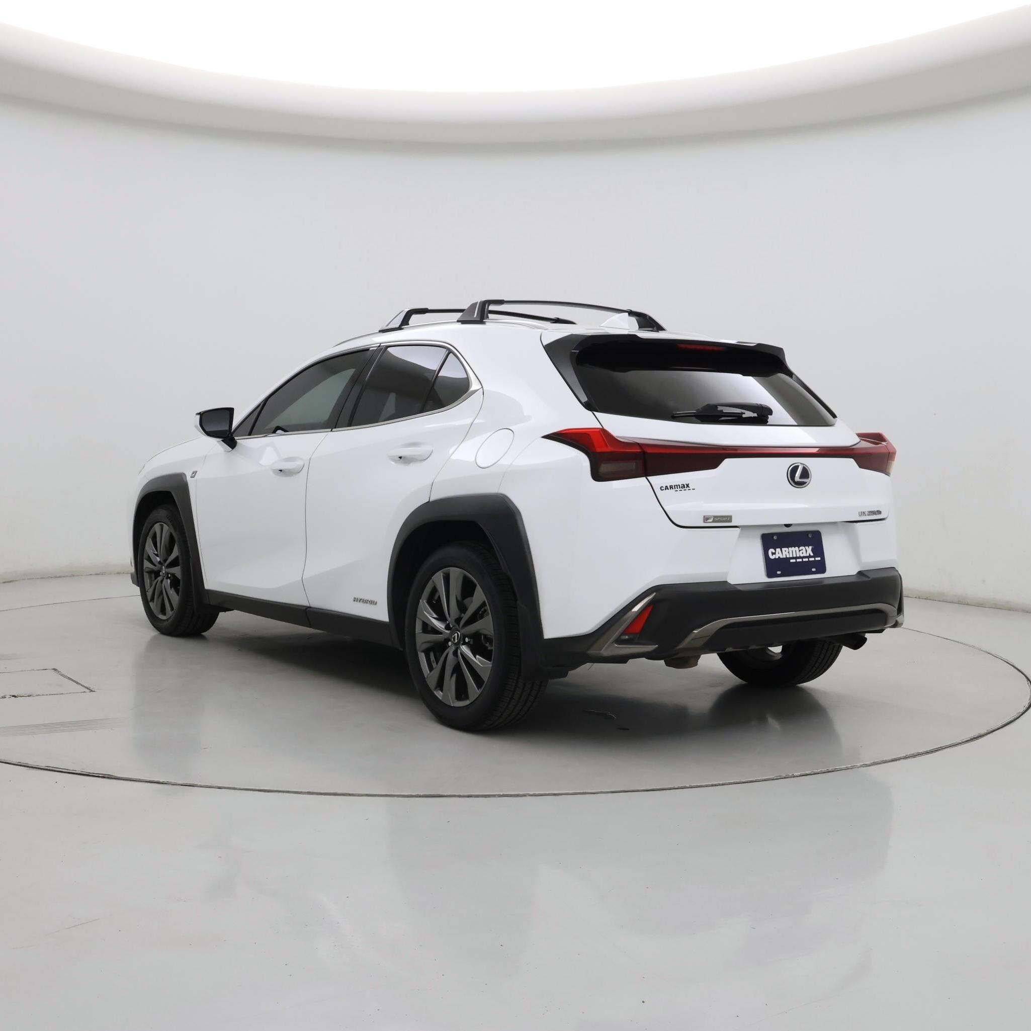 Thumbnail: 2019 Lexus UX - 2