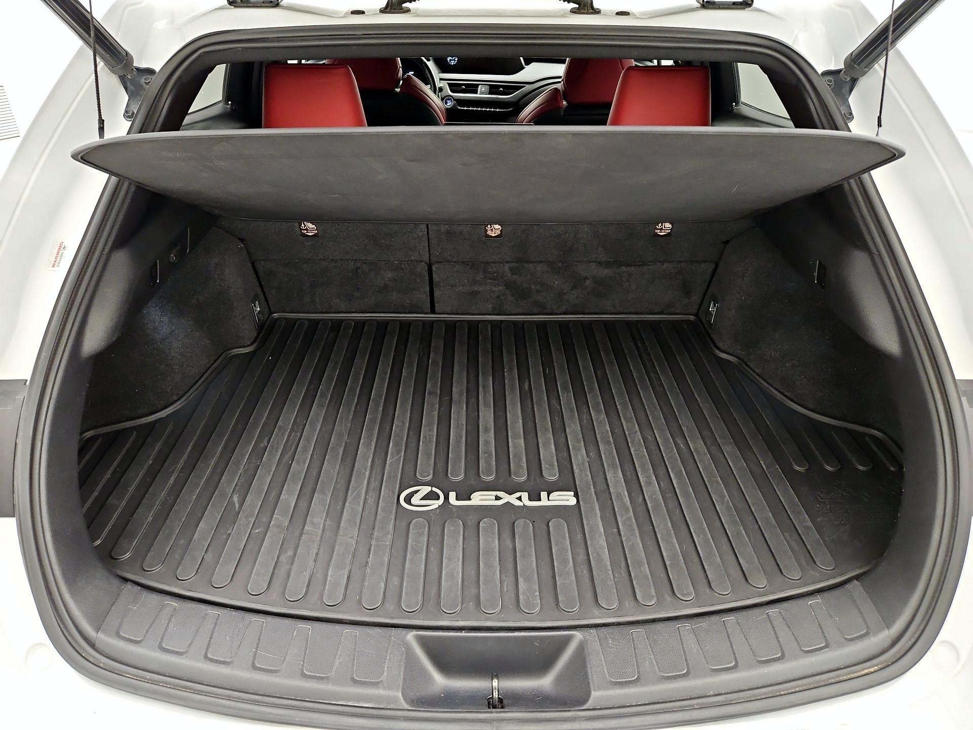 Thumbnail: 2019 Lexus UX - 20