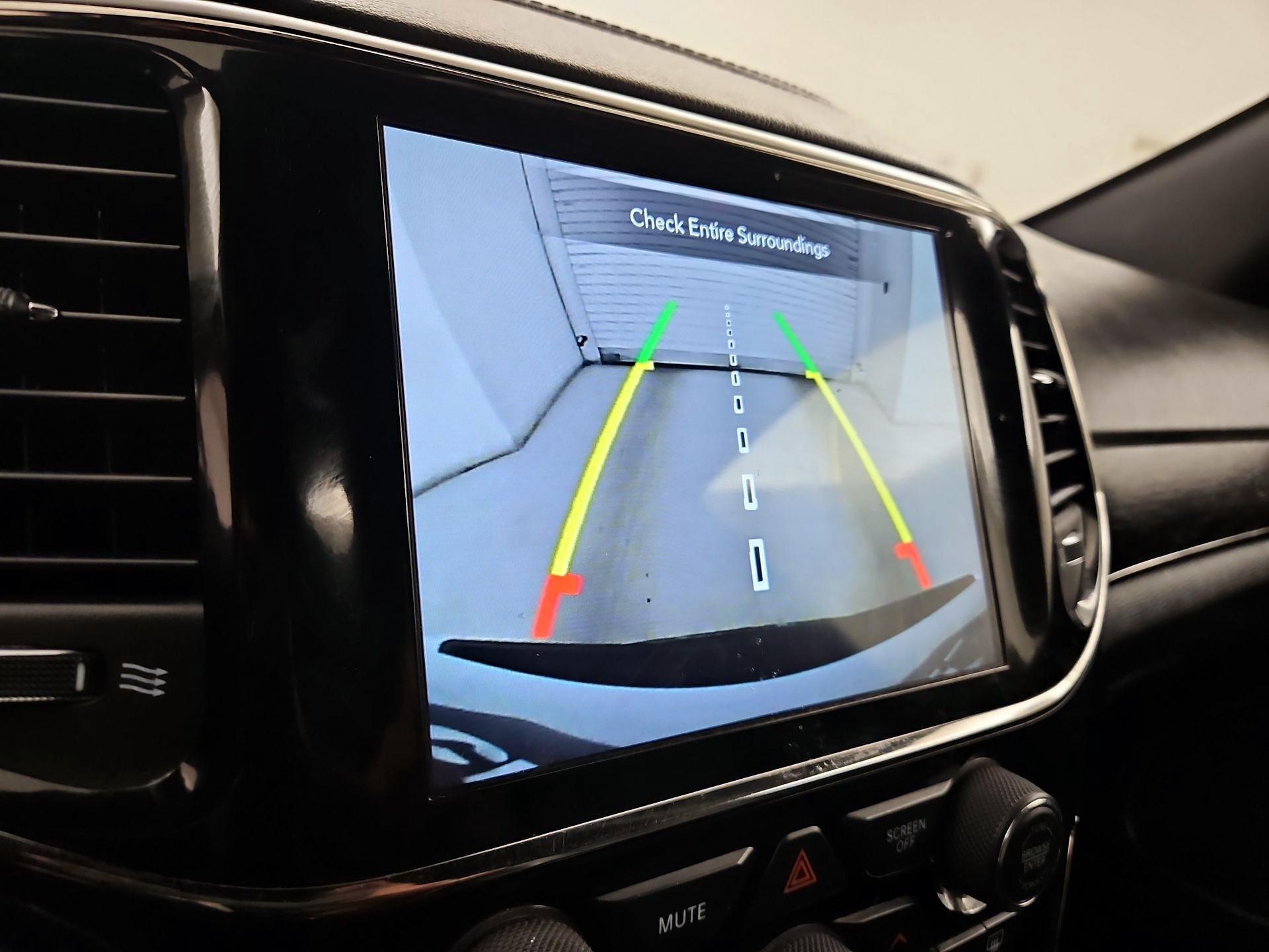 Thumbnail: 2021 Jeep Grand Cherokee - 15