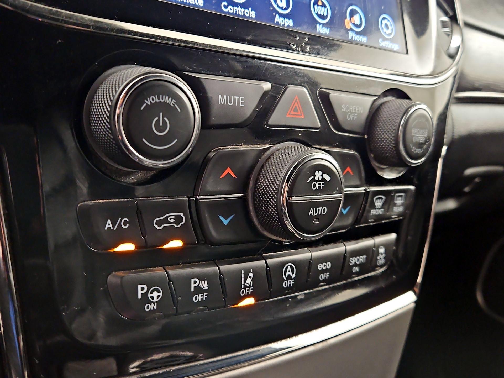 Thumbnail: 2021 Jeep Grand Cherokee - 17