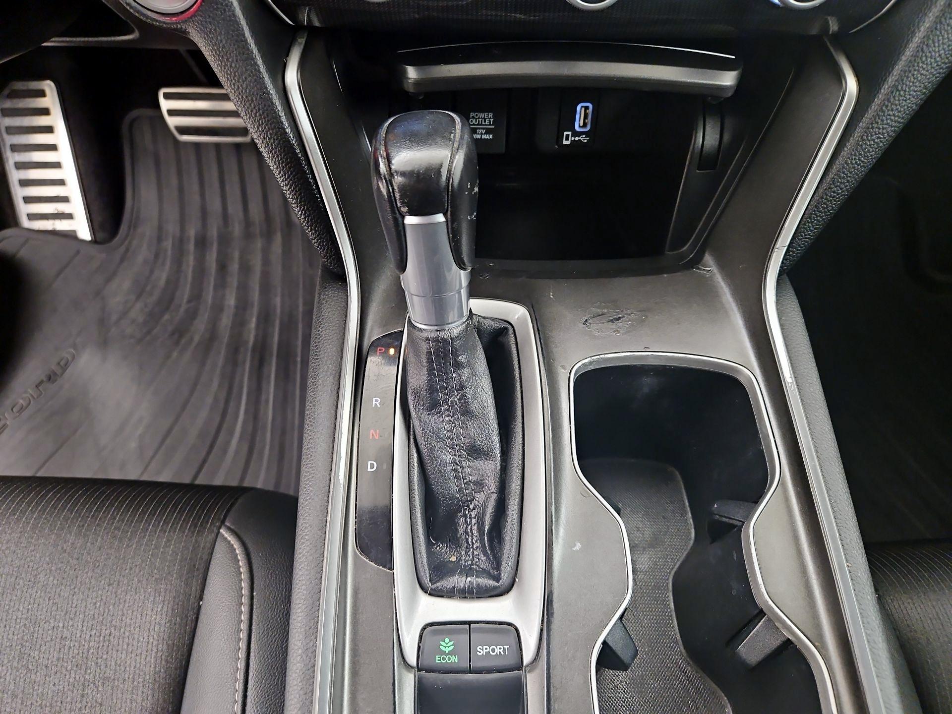 Thumbnail: 2019 Honda Accord - 17