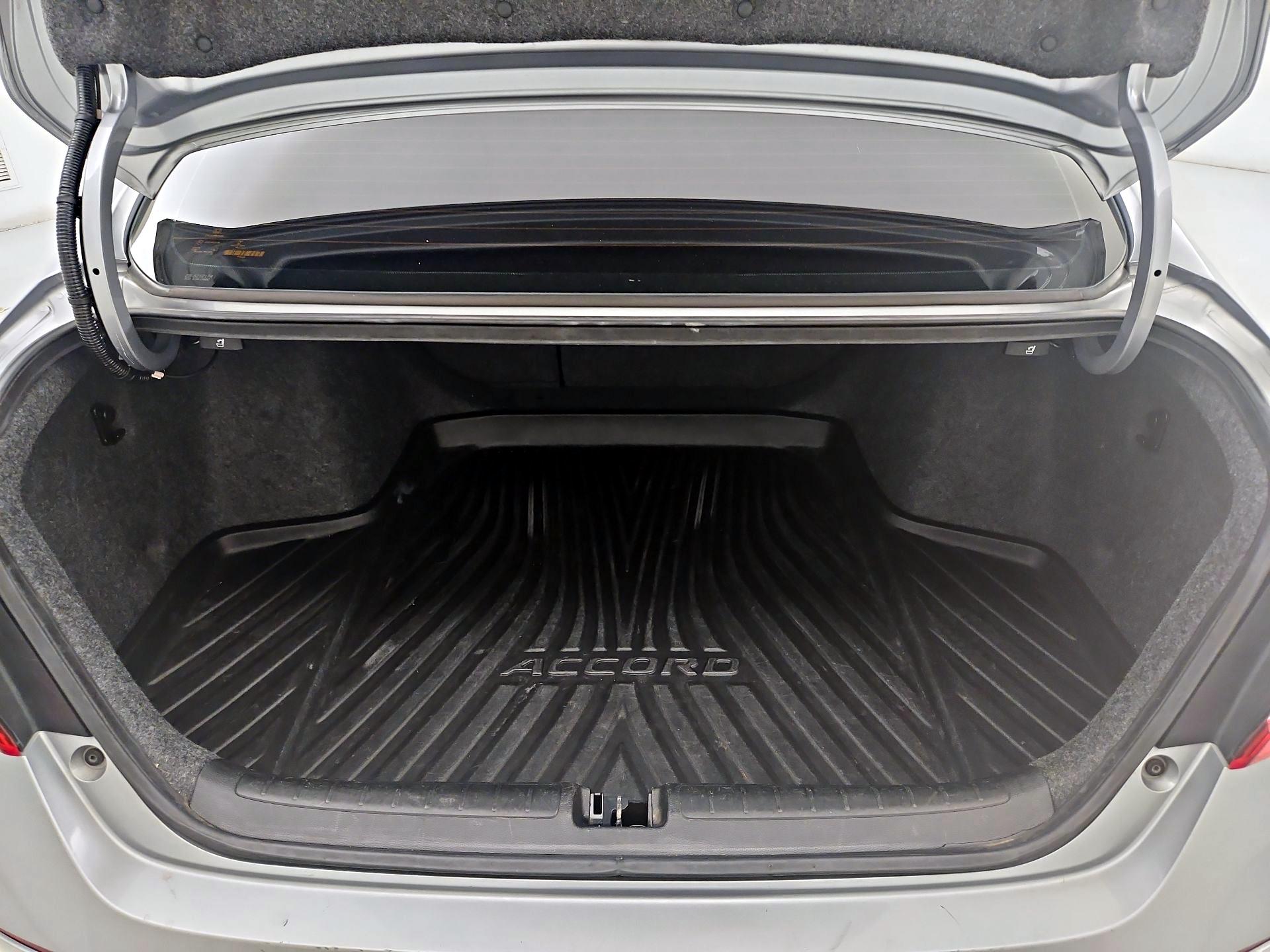 Thumbnail: 2019 Honda Accord - 20