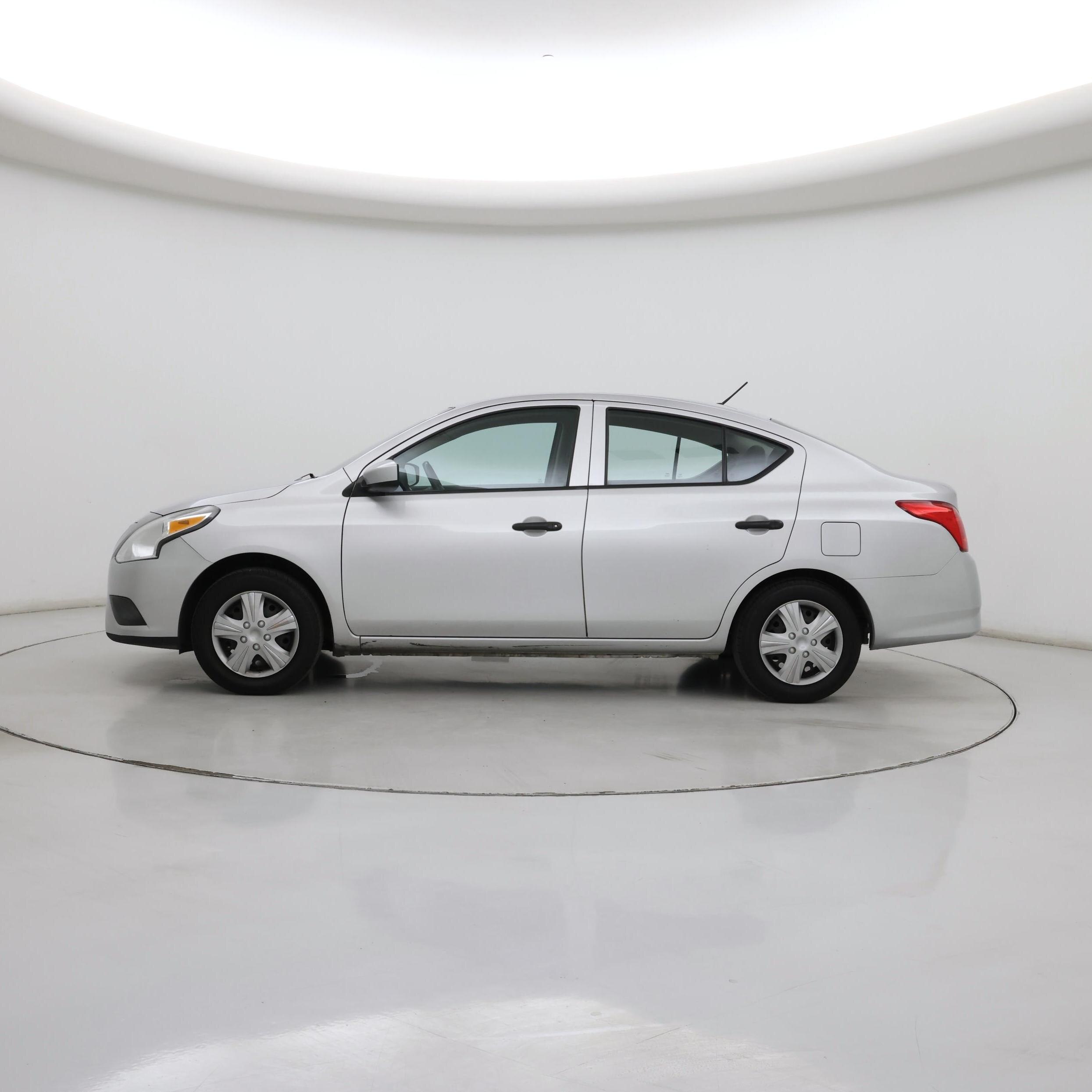 Thumbnail: 2019 Nissan Versa - 3