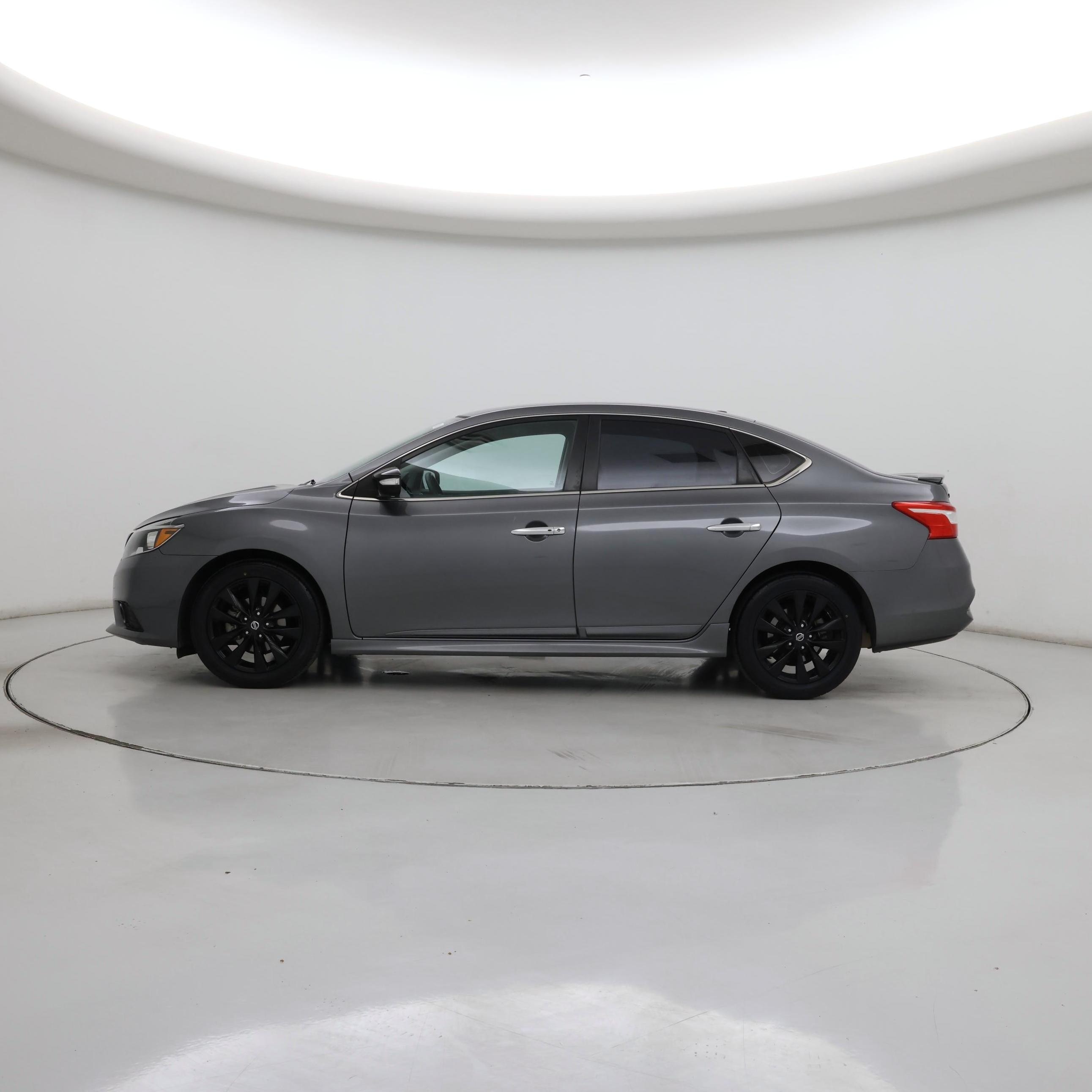 Thumbnail: 2018 Nissan Sentra - 3
