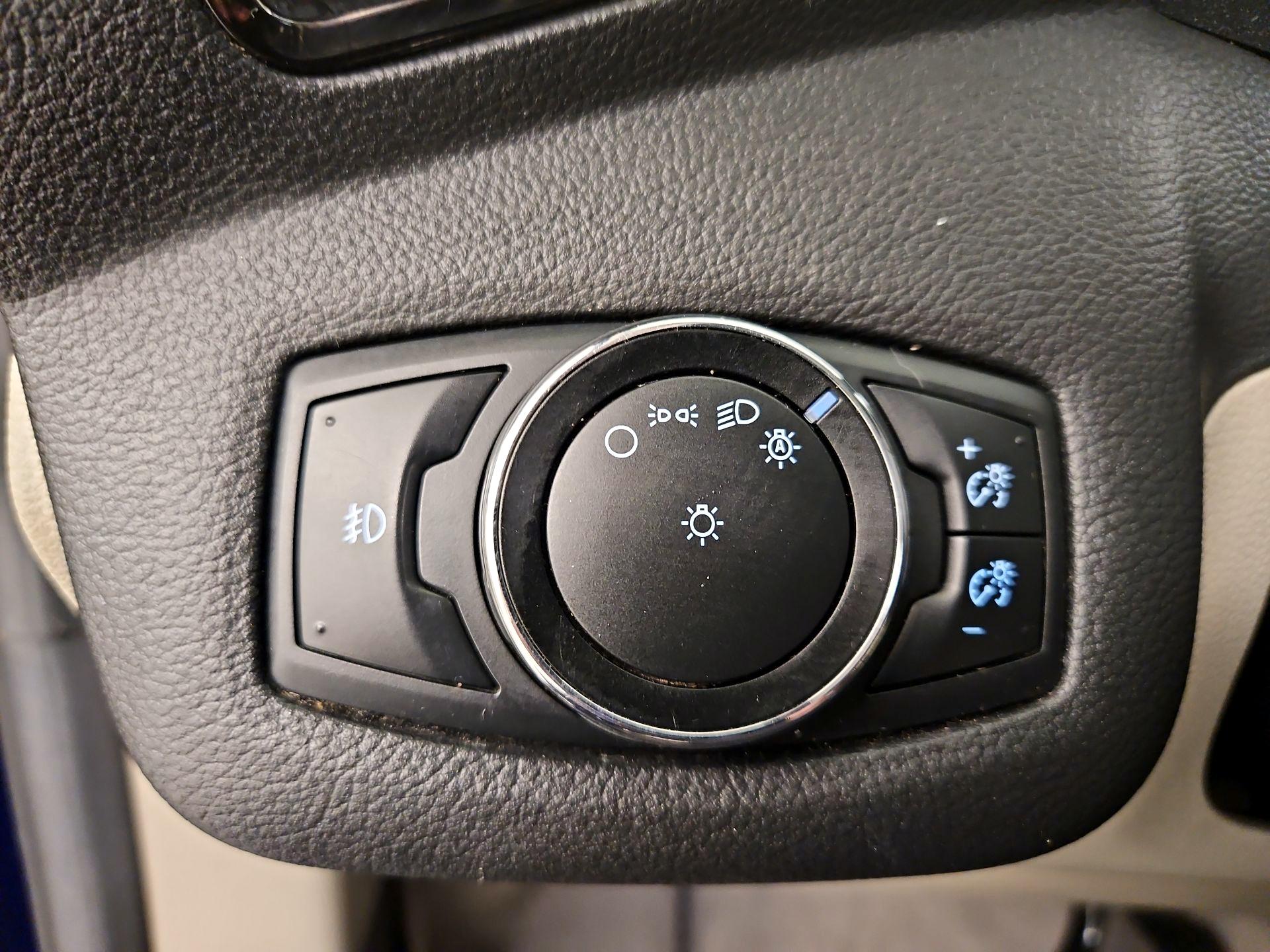 Thumbnail: 2014 Ford Escape - 13