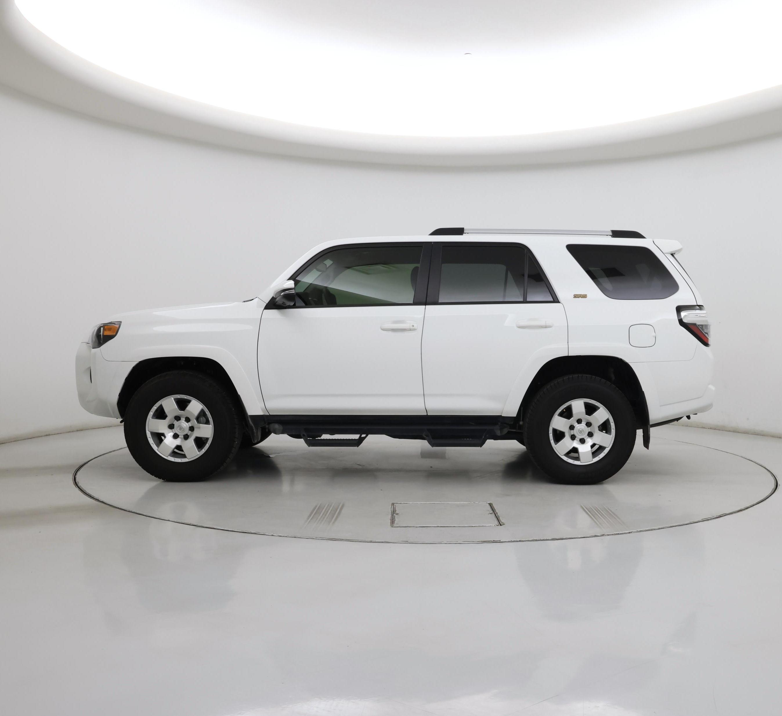 Thumbnail: 2024 Toyota 4Runner - 3