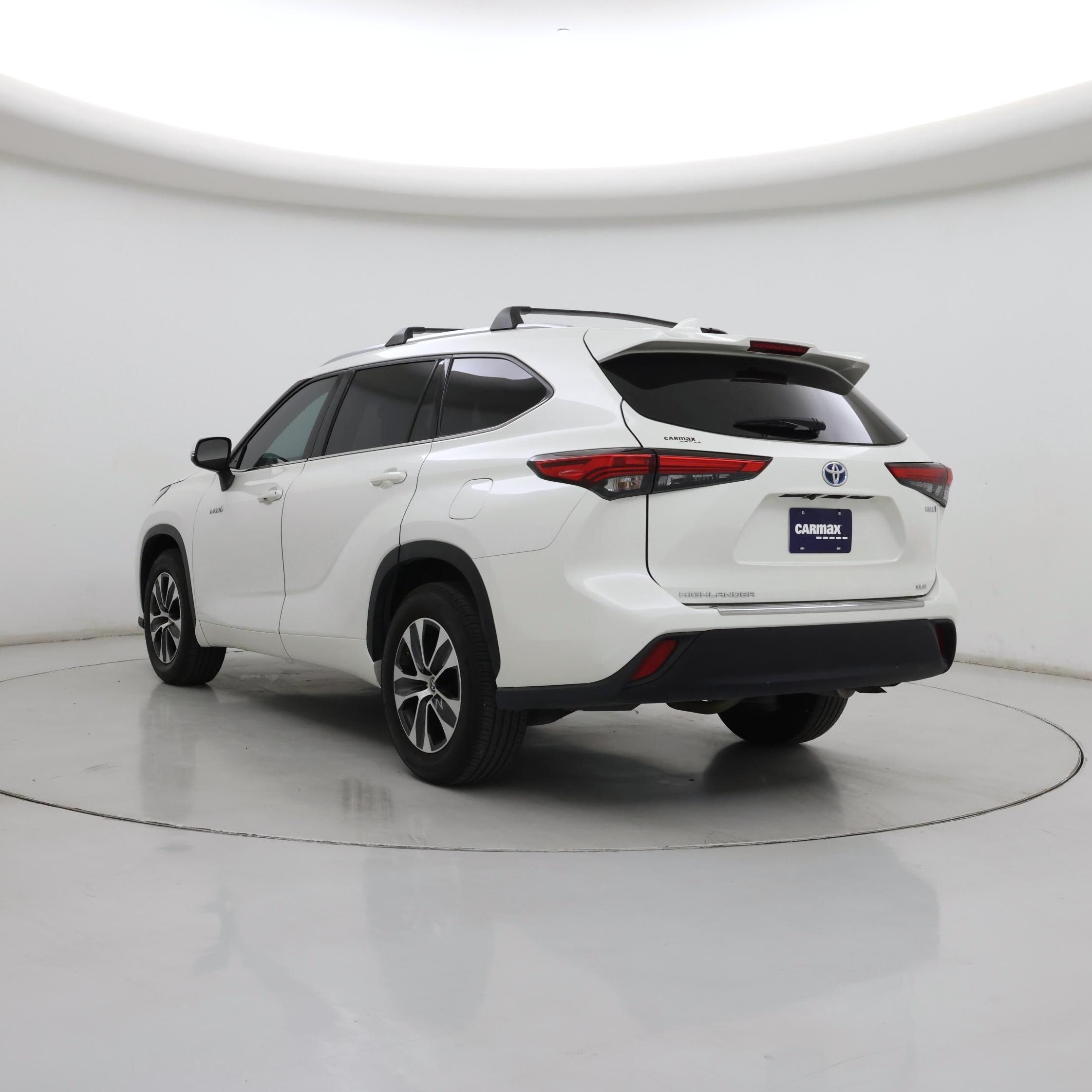 Thumbnail: 2021 Toyota Highlander - 2