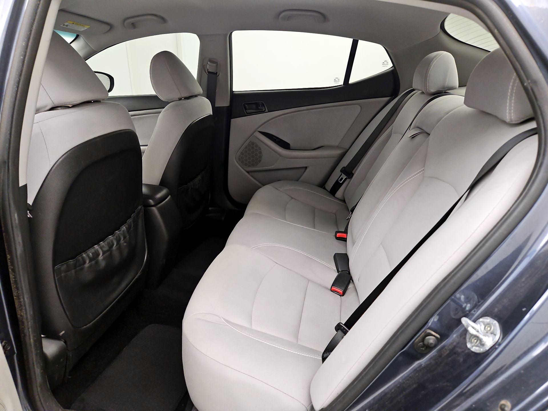 Thumbnail: 2015 Kia Optima - 18