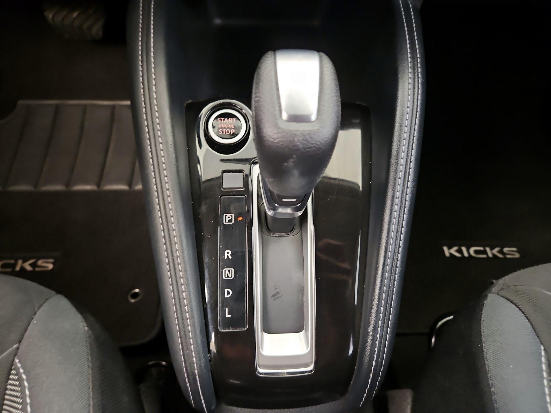 Thumbnail: 2019 Nissan Kicks - 16