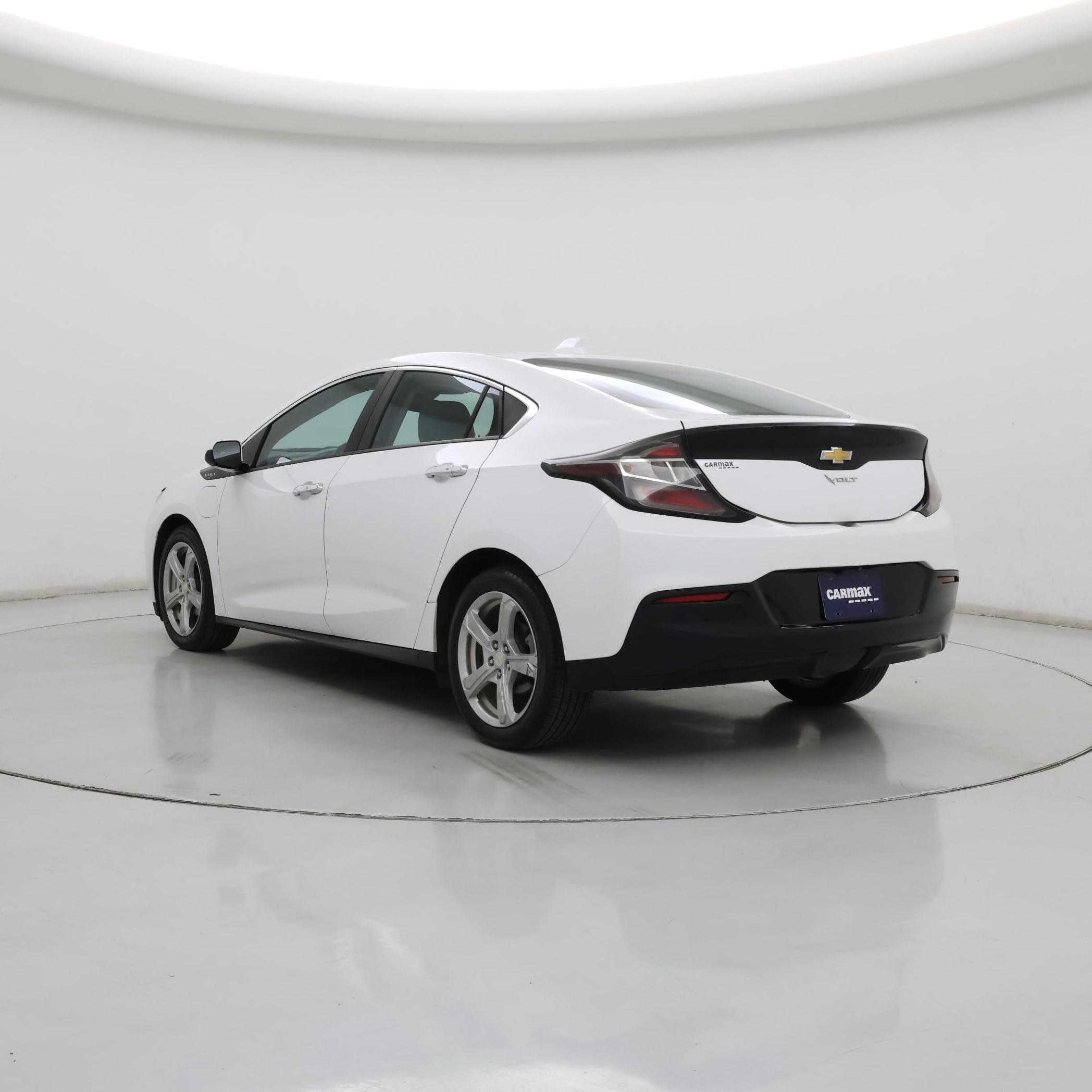 Thumbnail: 2016 Chevrolet Volt - 2
