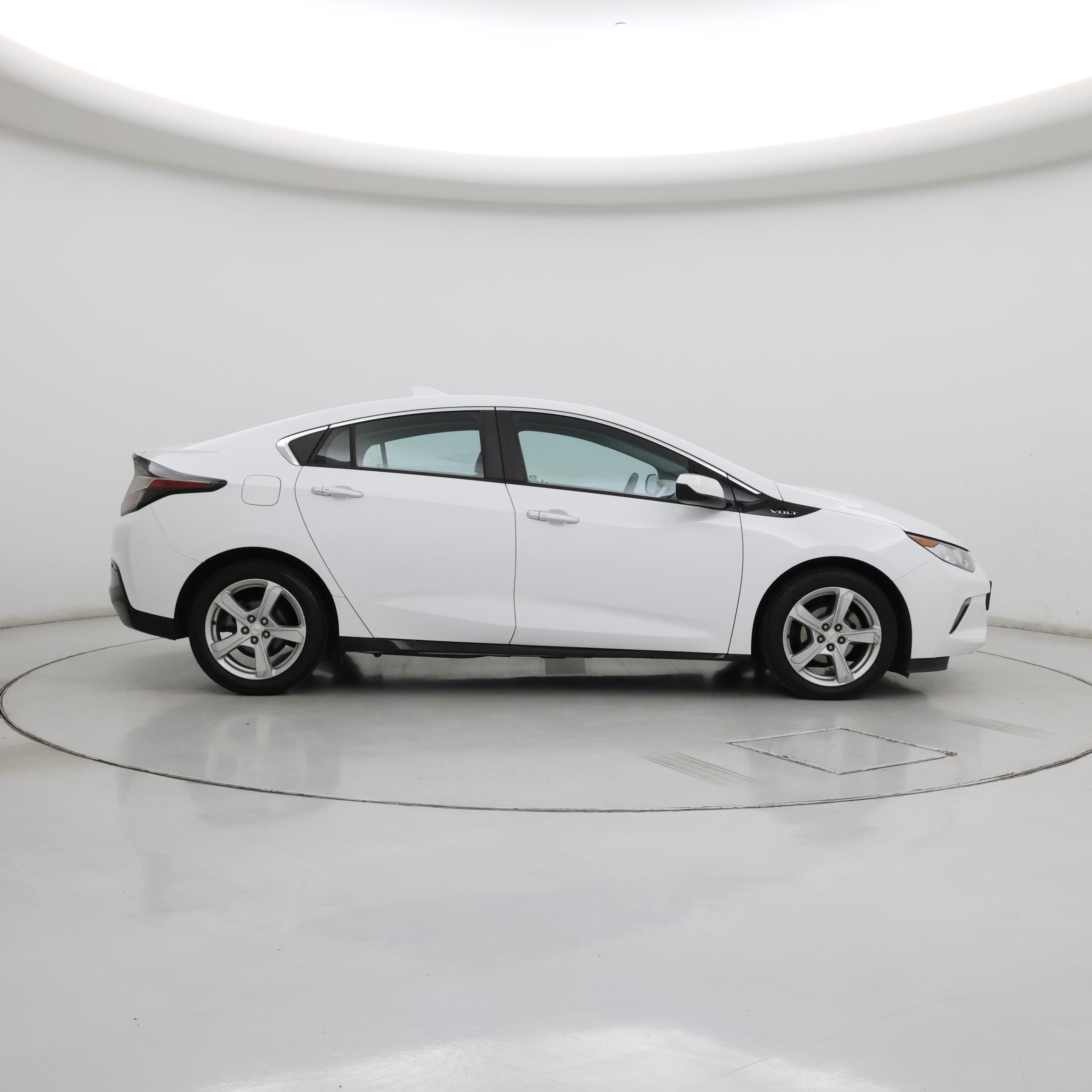 Thumbnail: 2016 Chevrolet Volt - 7