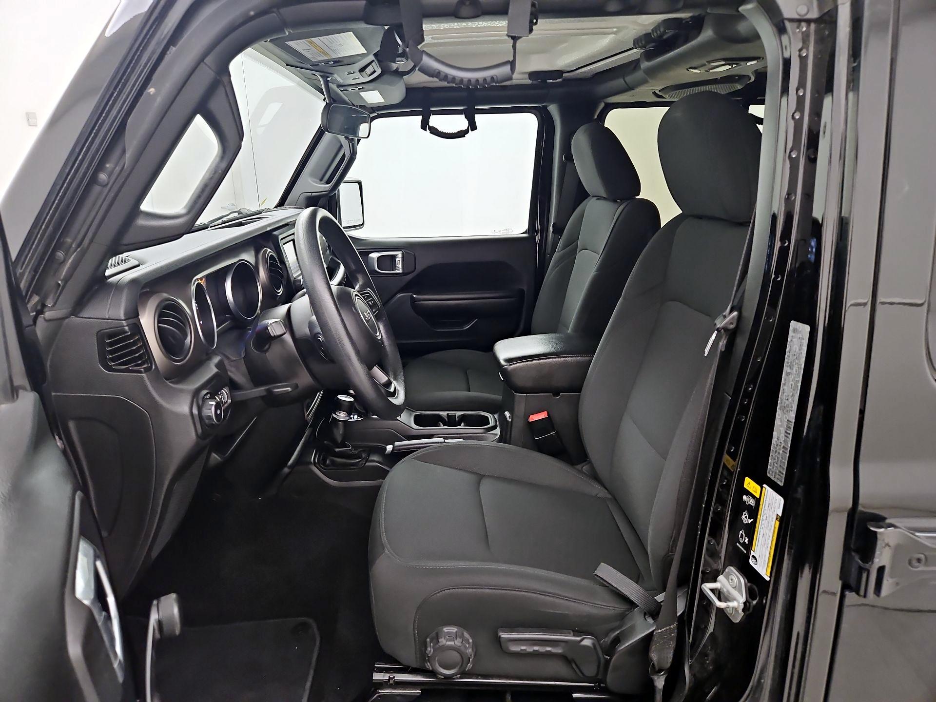 Thumbnail: 2021 Jeep Wrangler - 11