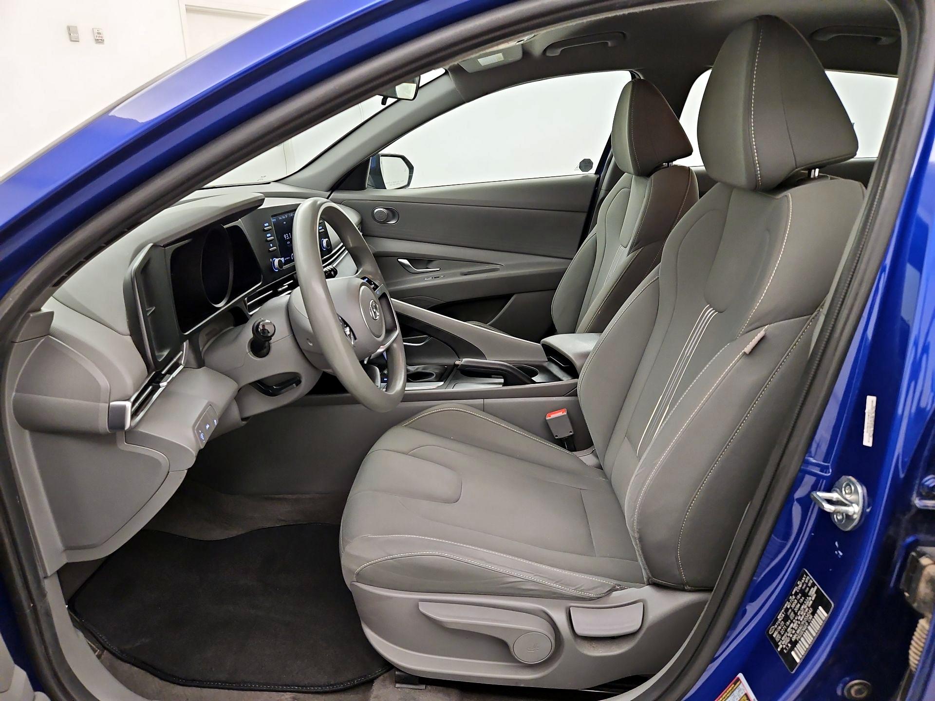 Thumbnail: 2023 Hyundai Elantra - 11