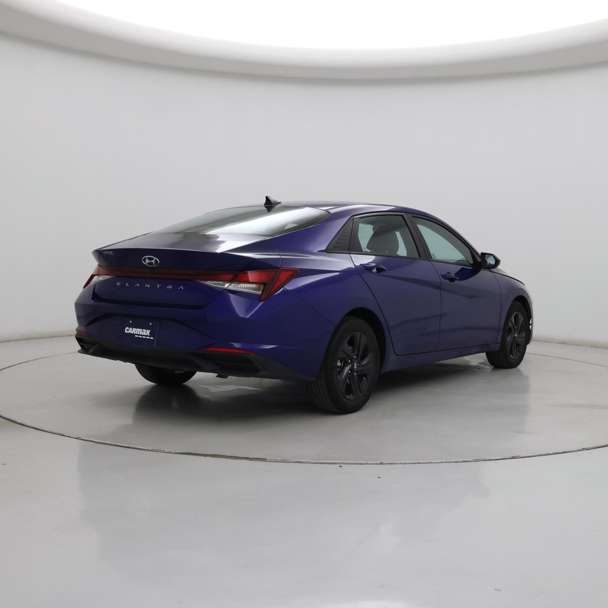 Thumbnail: 2023 Hyundai Elantra - 8