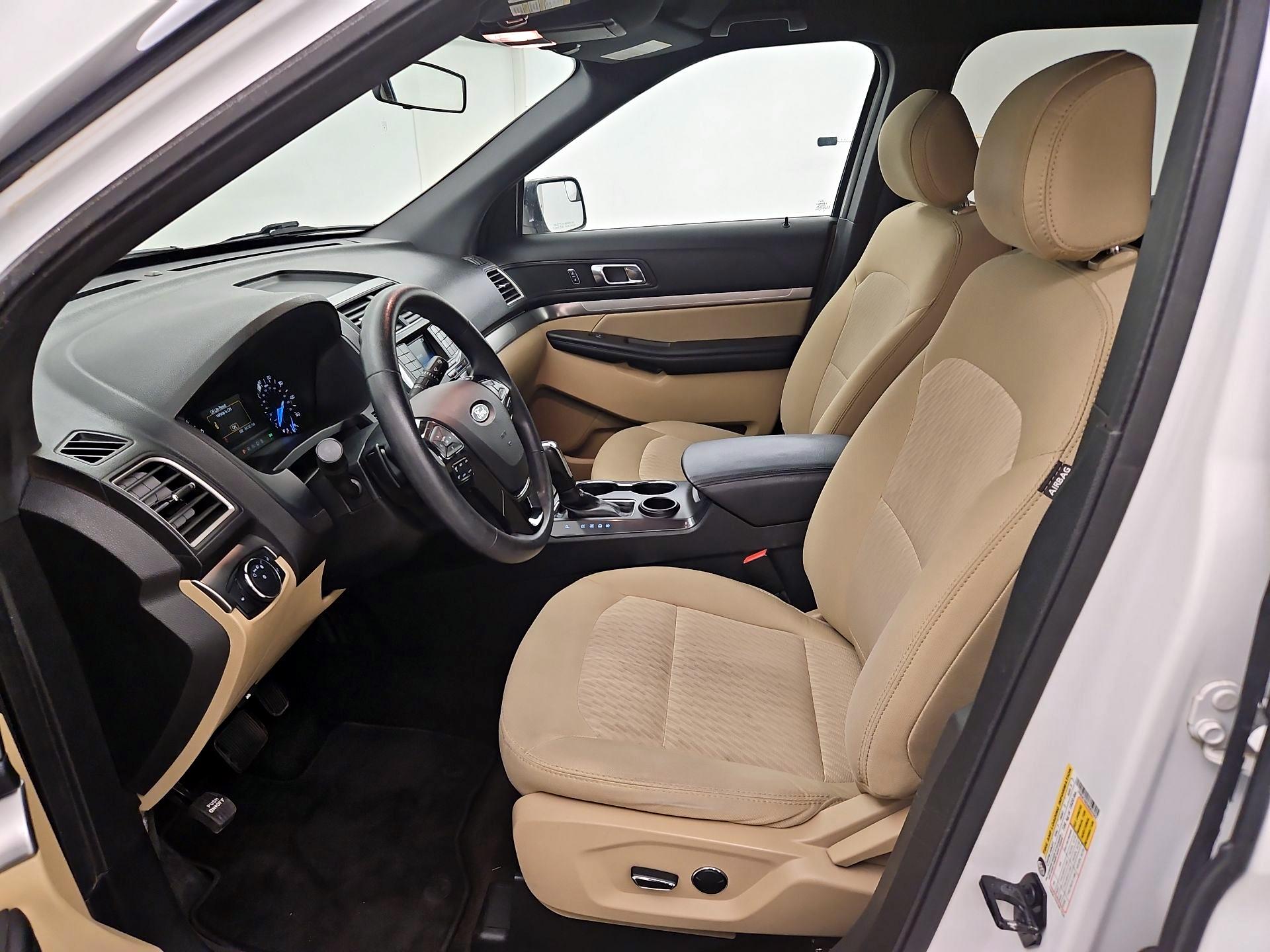 Thumbnail: 2017 Ford Explorer - 11
