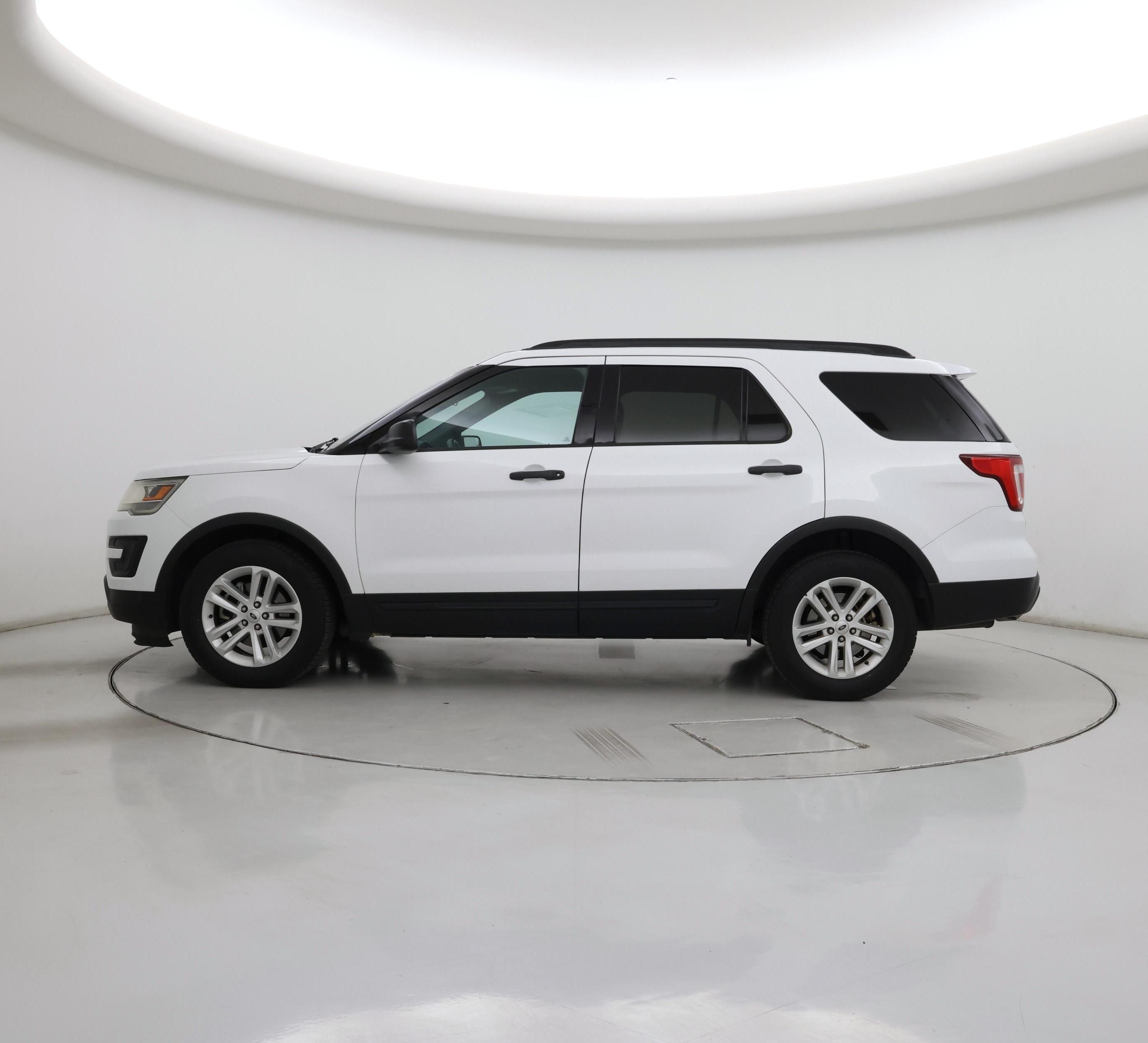Thumbnail: 2017 Ford Explorer - 3