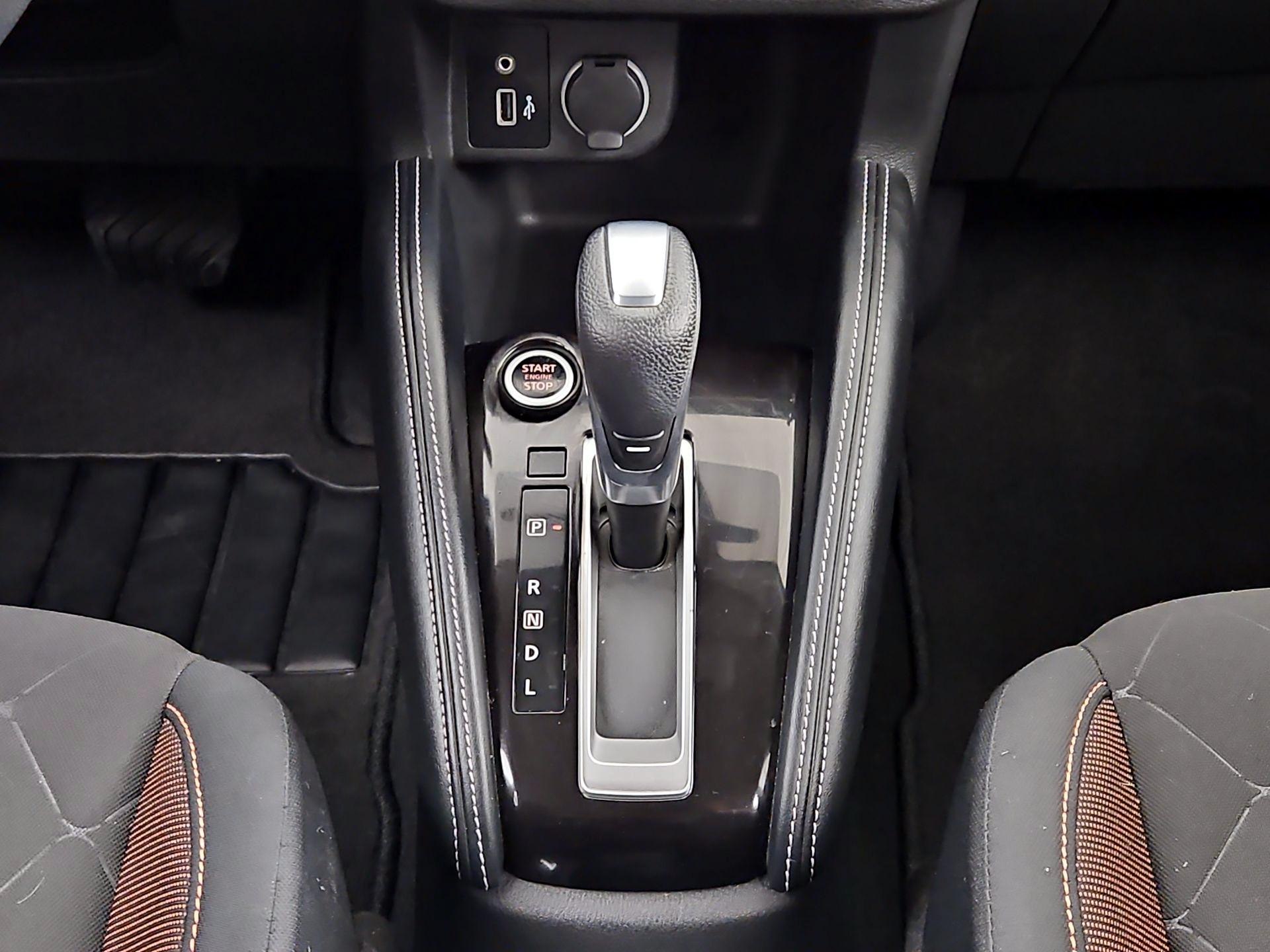 Thumbnail: 2020 Nissan Kicks - 16