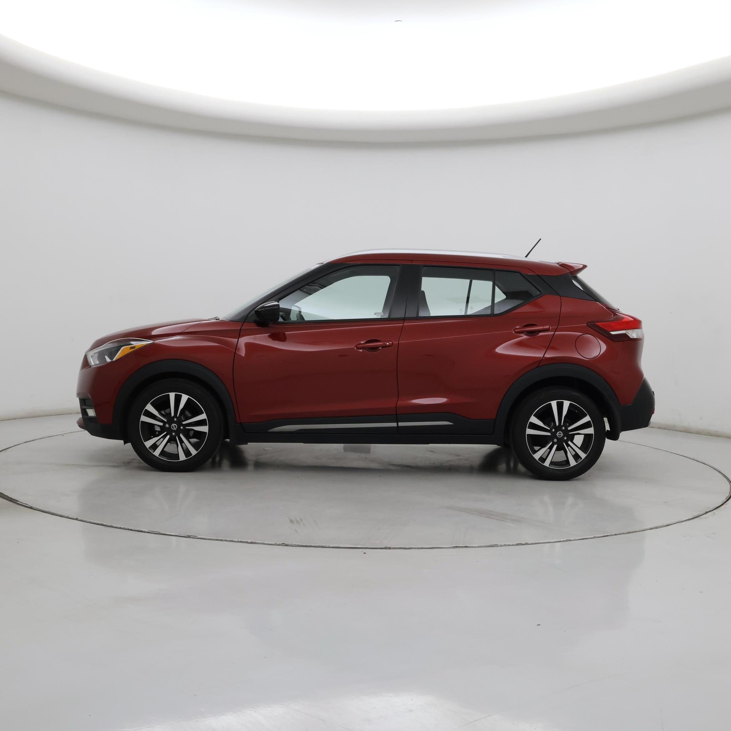 Thumbnail: 2020 Nissan Kicks - 3