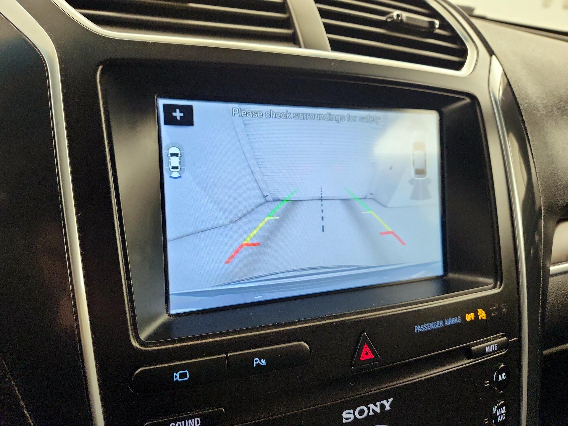 Thumbnail: 2019 Ford Explorer - 15