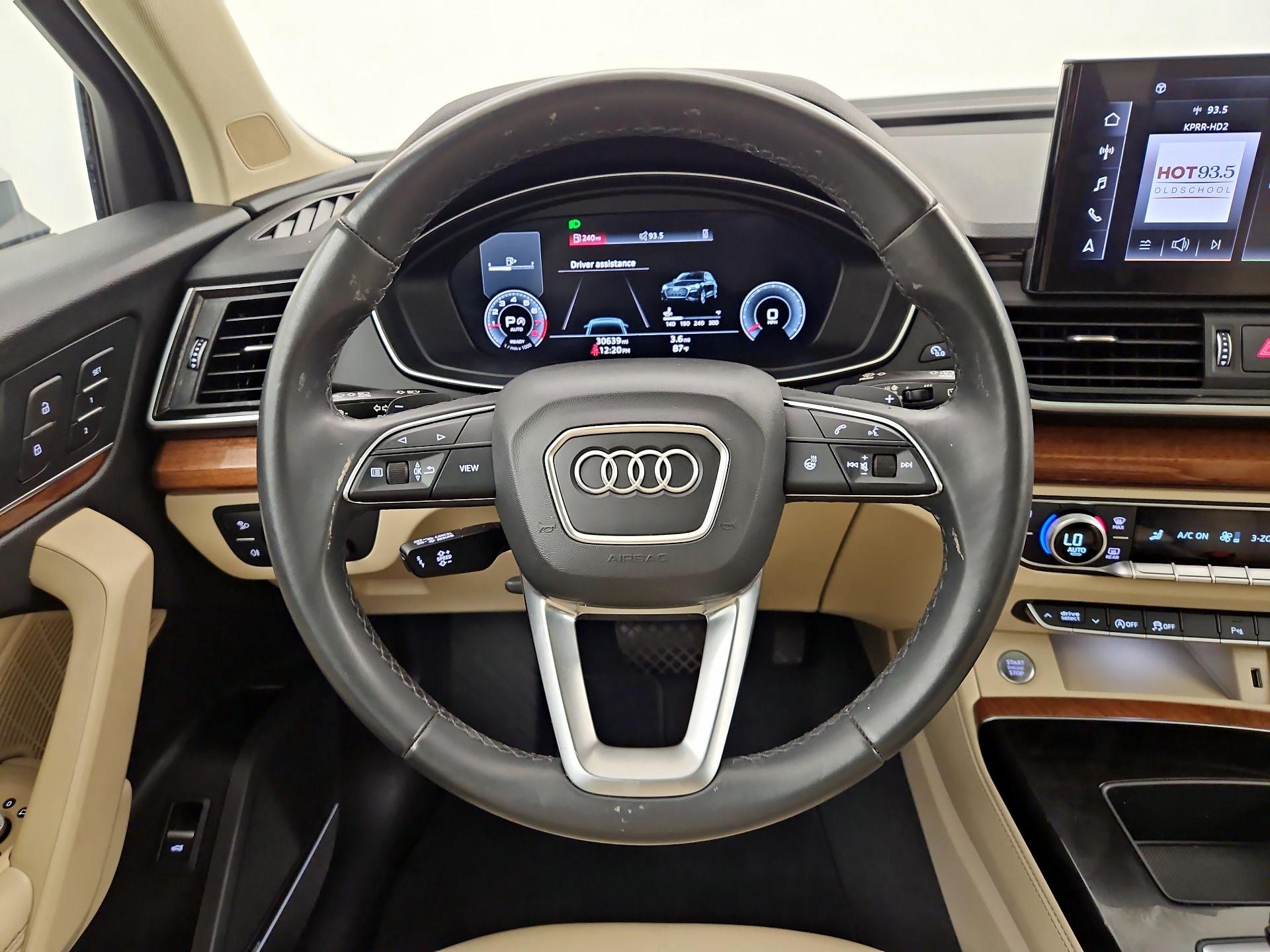 Thumbnail: 2022 Audi Q5 - 10